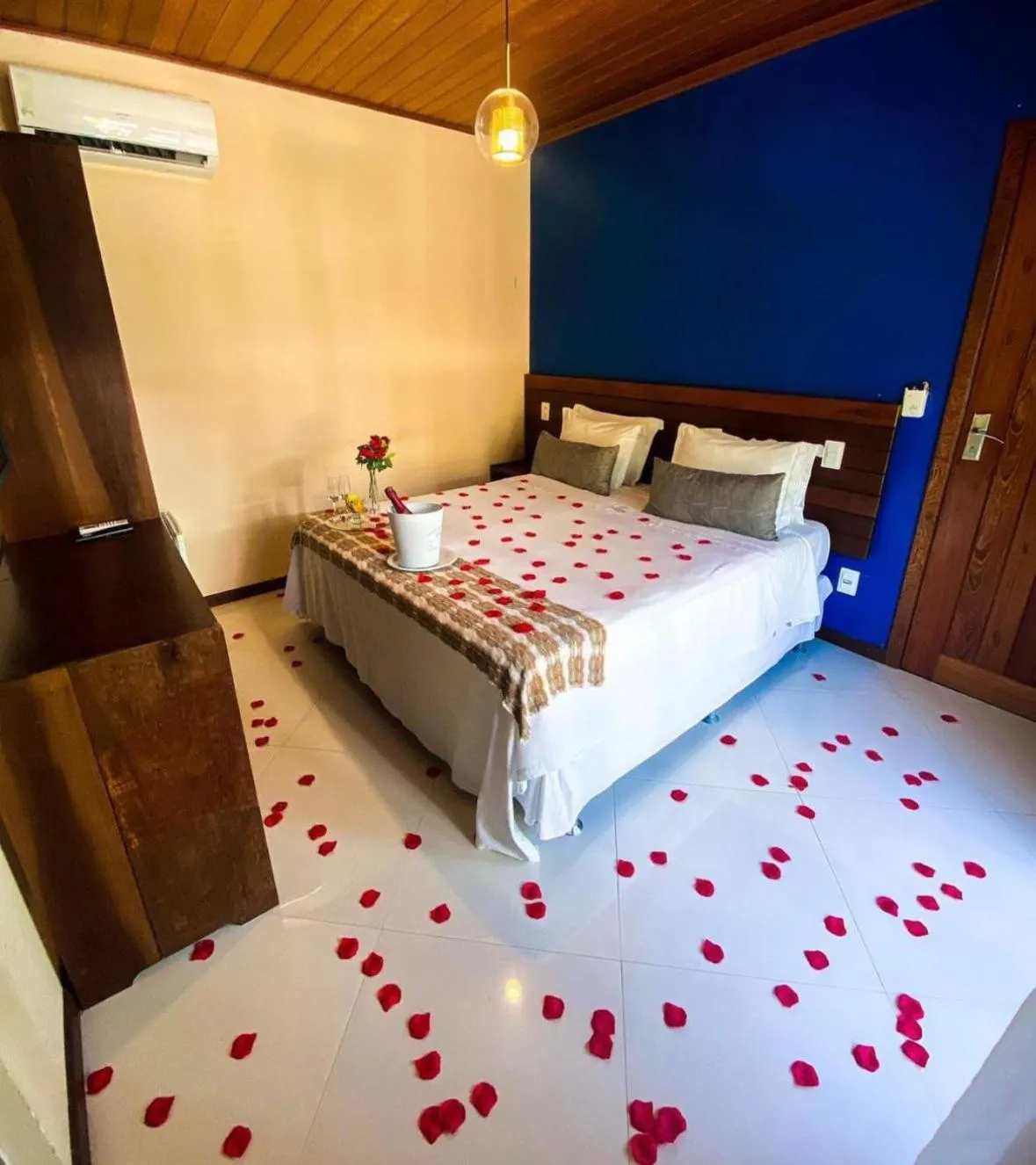 Bedroom, Bed in Pousada Mareia