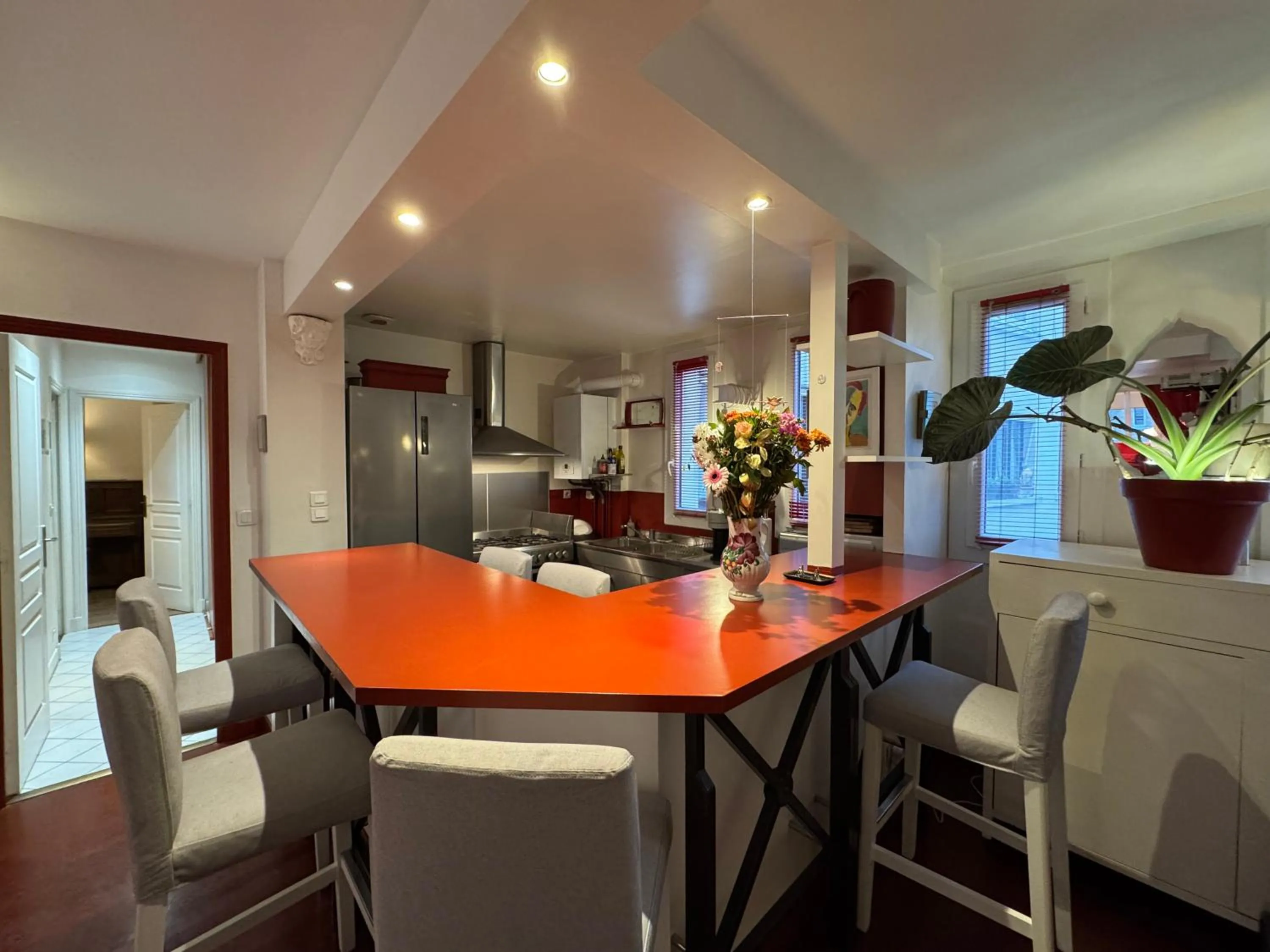Lounge or bar in Red Flat Paris