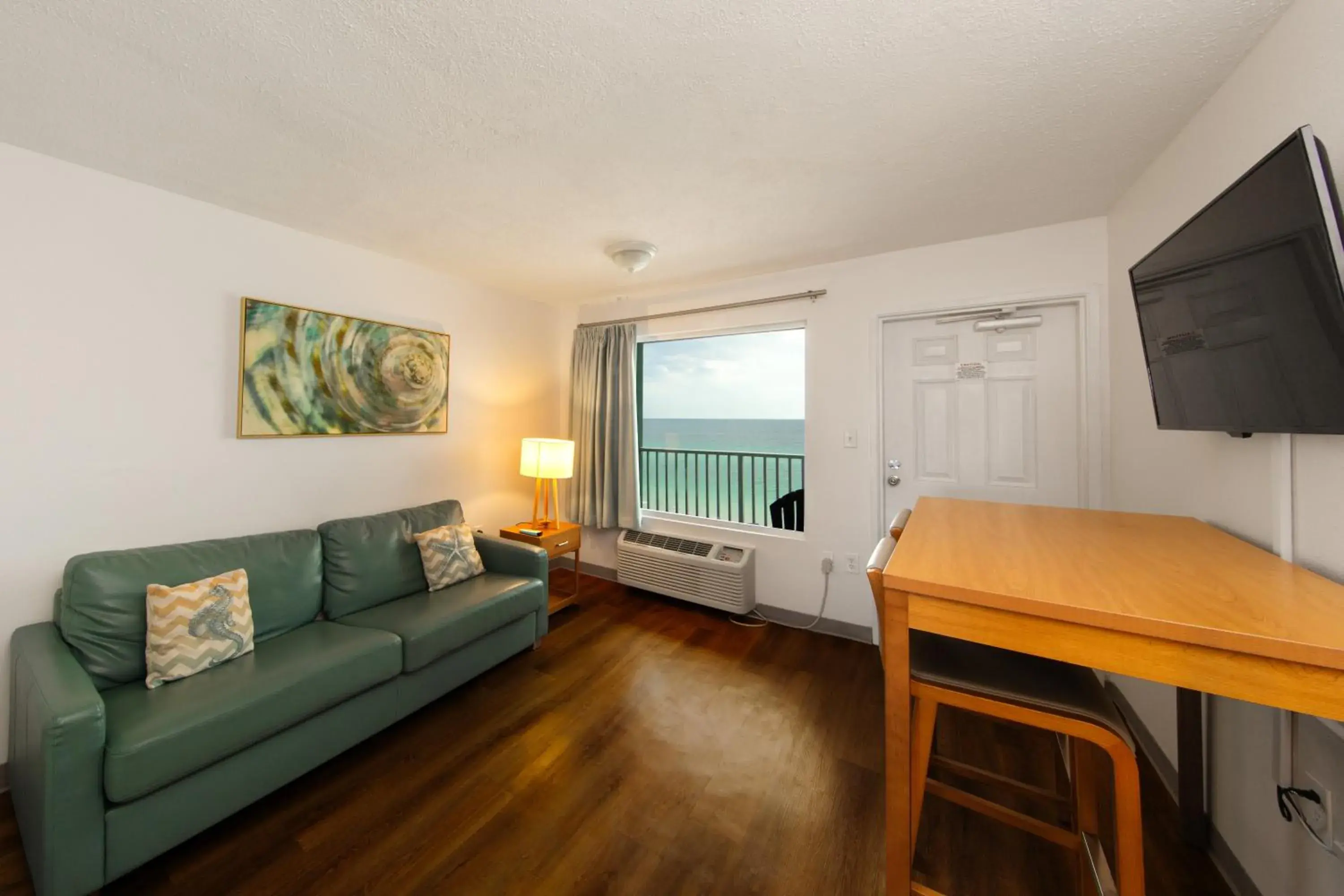 Living room in Beachcomber Beachfront Hotel, a By The Sea Resort Living room in Beachcomber Beachfront Hotel, a By The Sea Resort