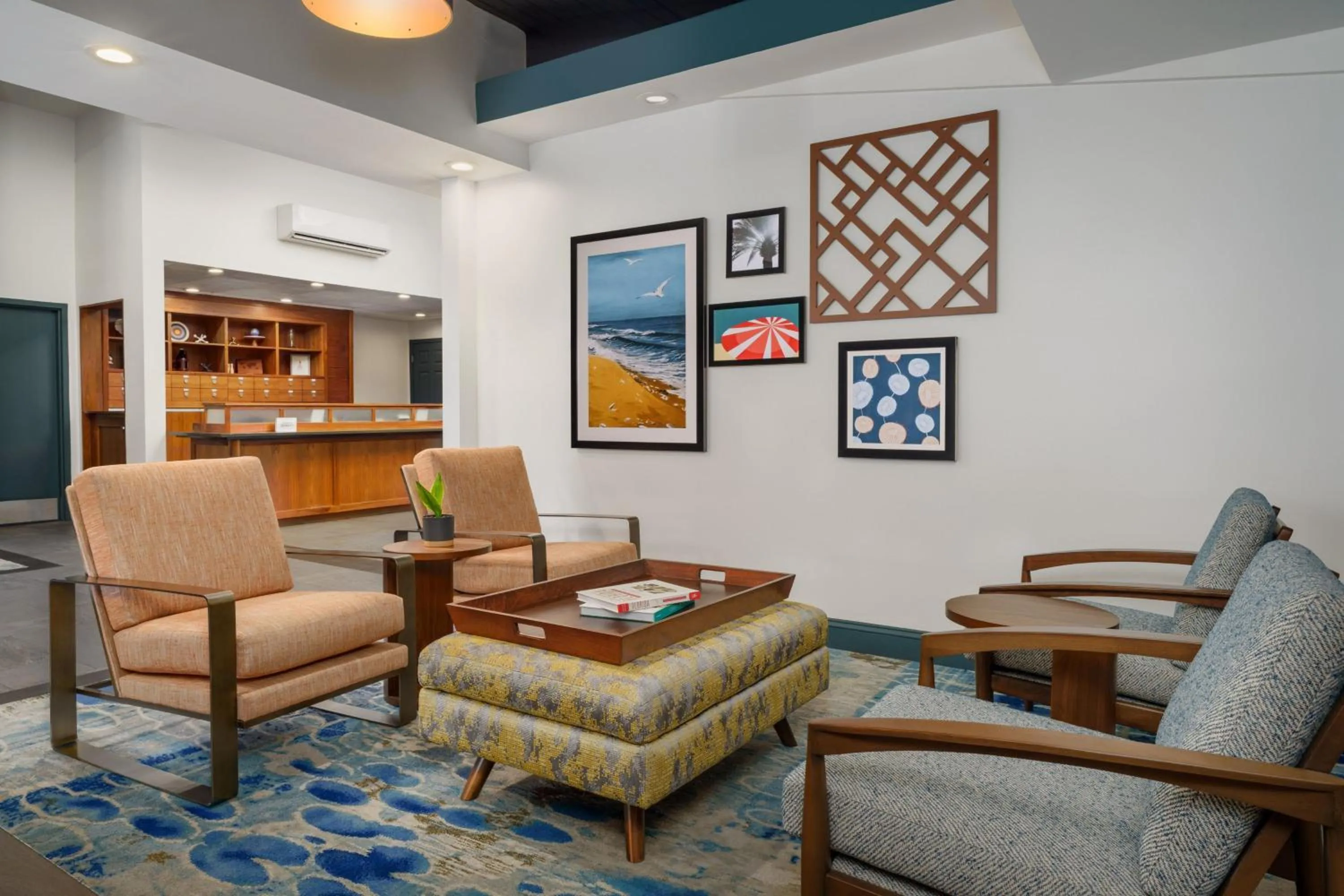 Lobby or reception in Four Points by Sheraton Destin - Fort Walton Beach