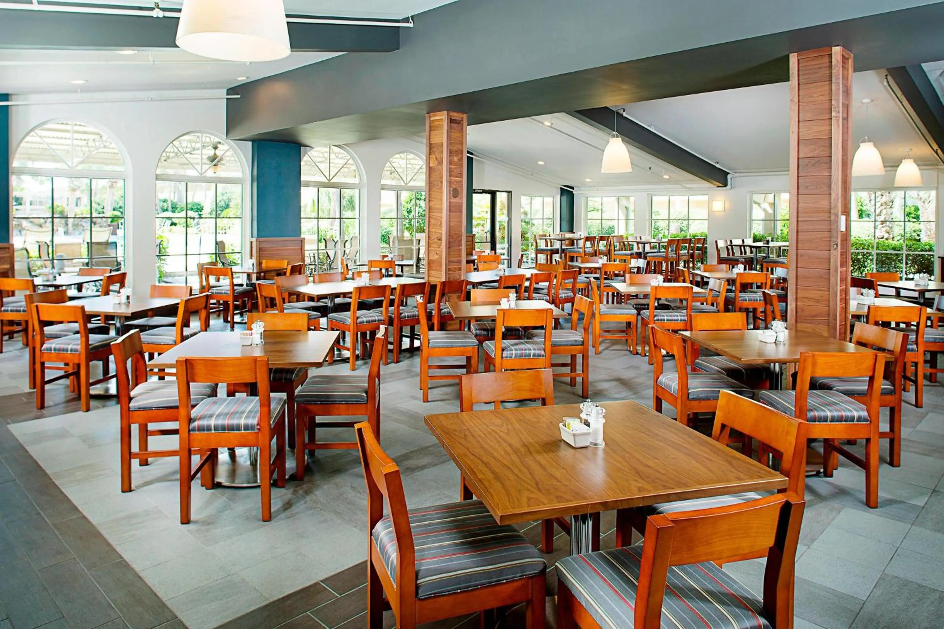 Restaurant/places to eat in Four Points by Sheraton Destin - Fort Walton Beach