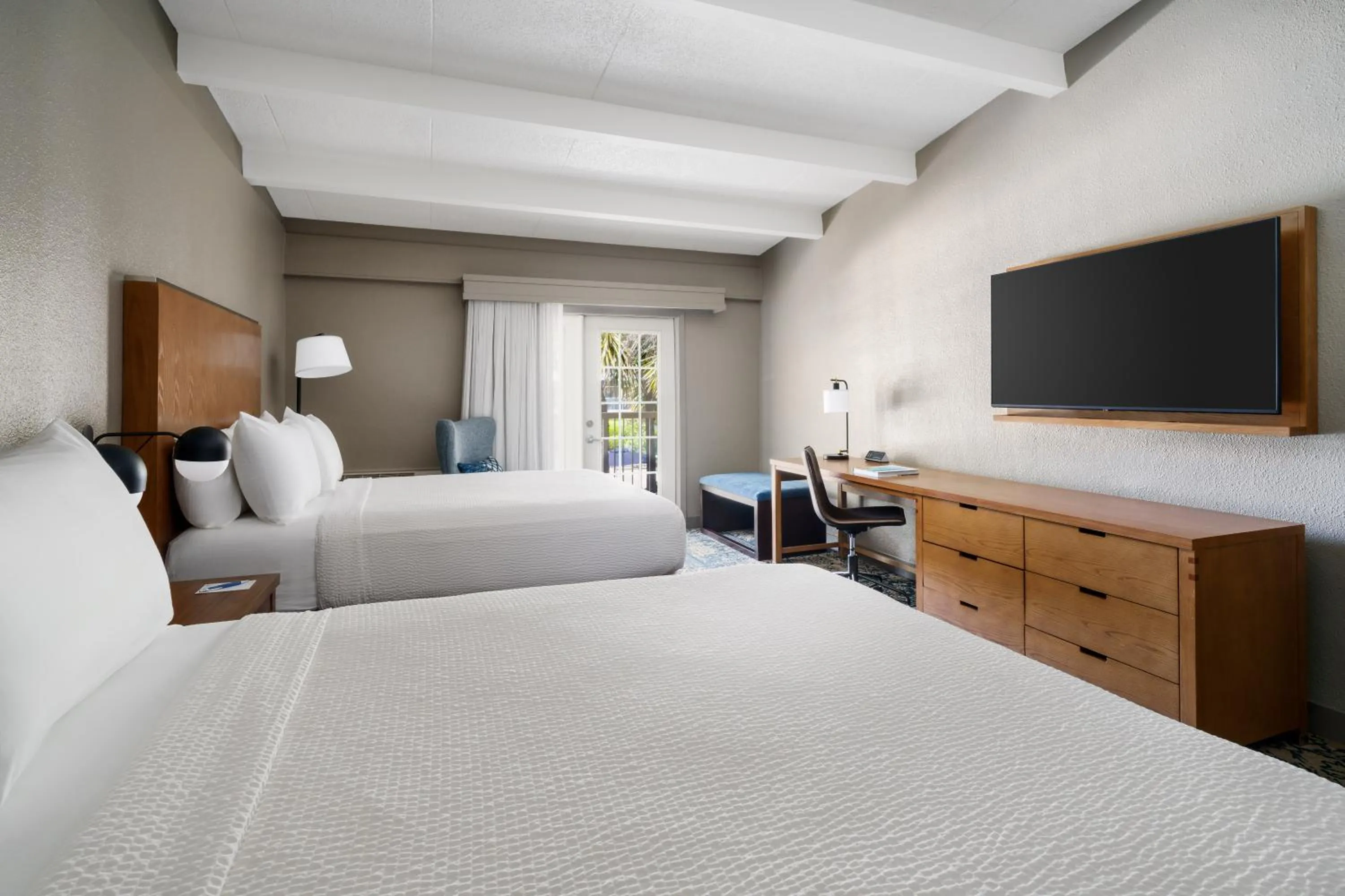 Bedroom, Bed in Four Points by Sheraton Destin - Fort Walton Beach