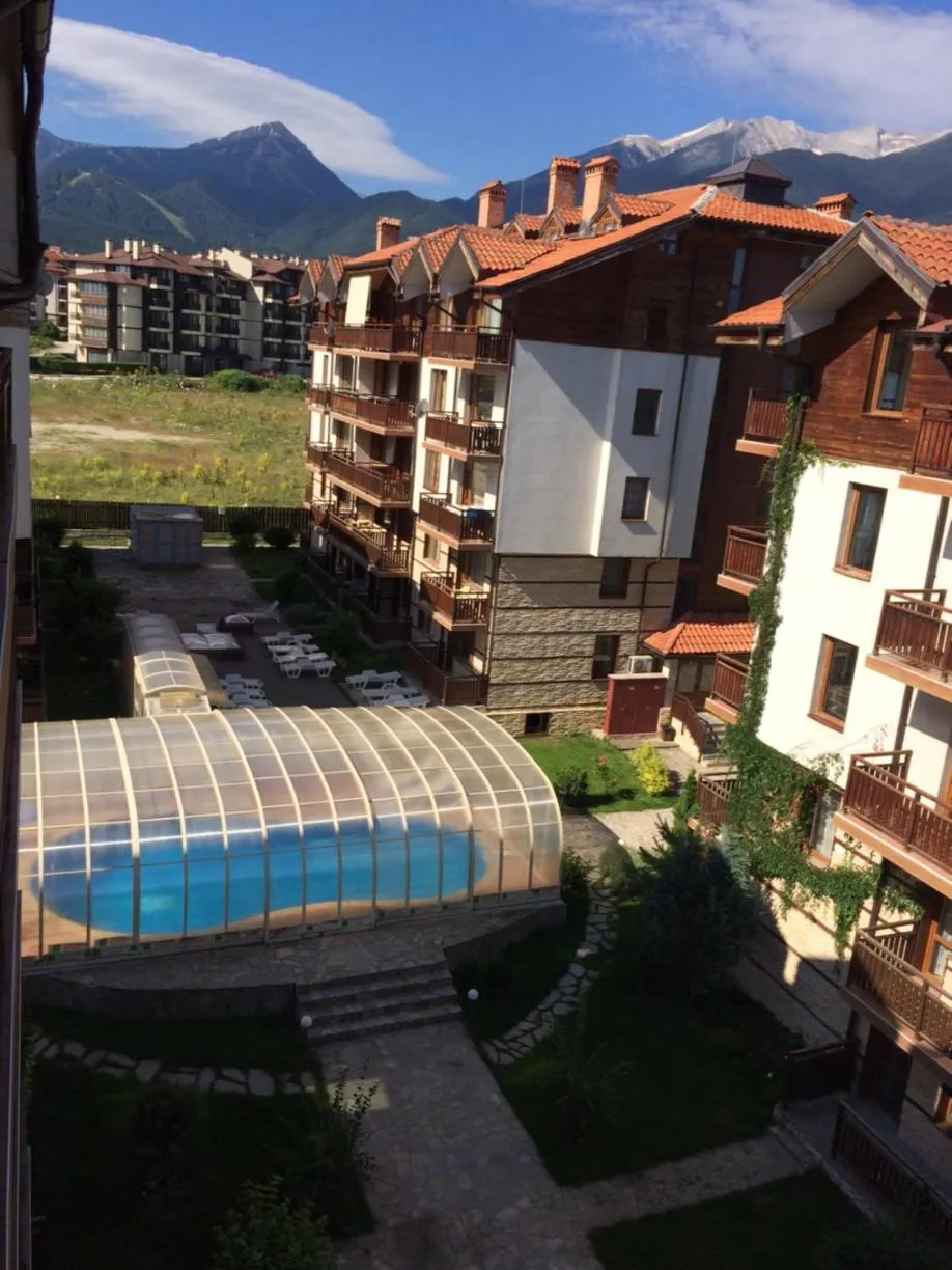Mountain view in Apartments Four Leaf Clover Bansko to rent