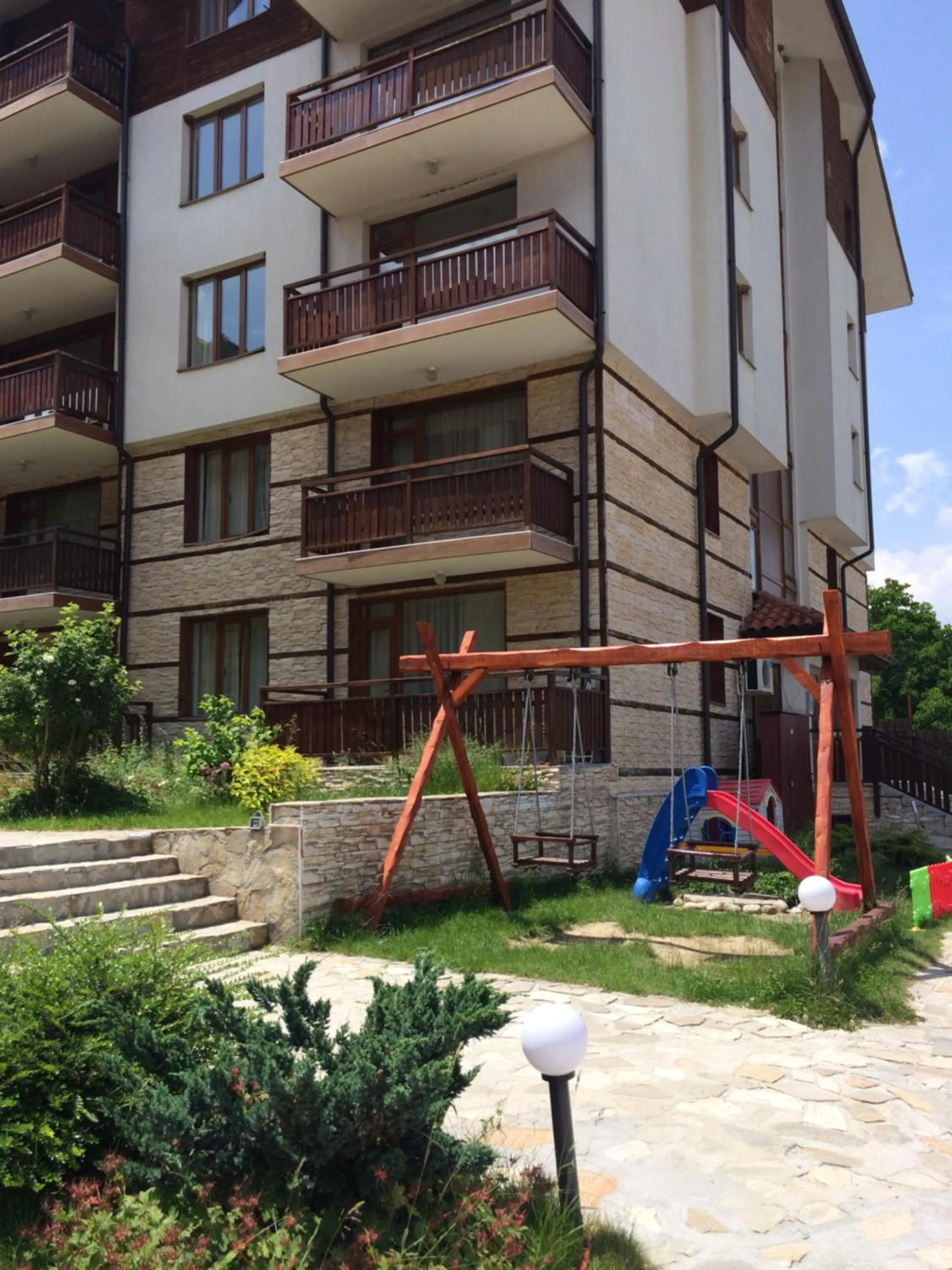 Children play ground in Apartments Four Leaf Clover Bansko to rent