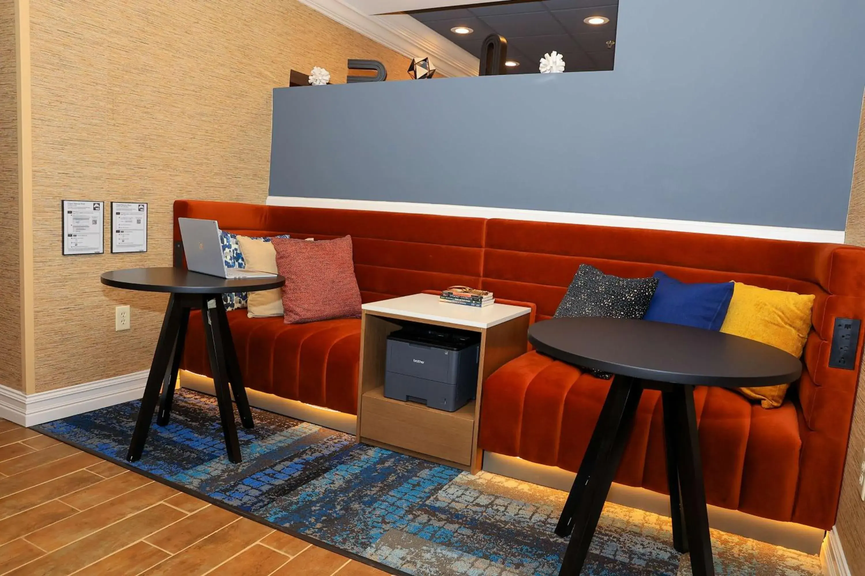 Lobby or reception in Hampton Inn Atlanta-Canton Lobby or reception in Hampton Inn Atlanta-Canton