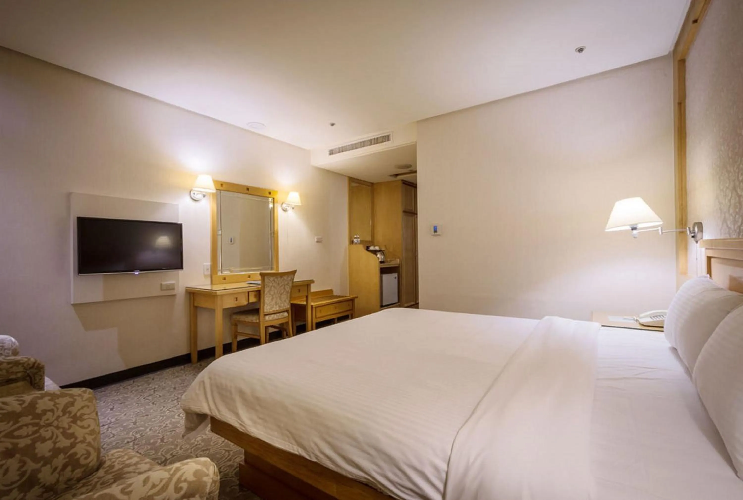 TV and multimedia, Bed in Guide Hotel Zhongli Zhongzheng