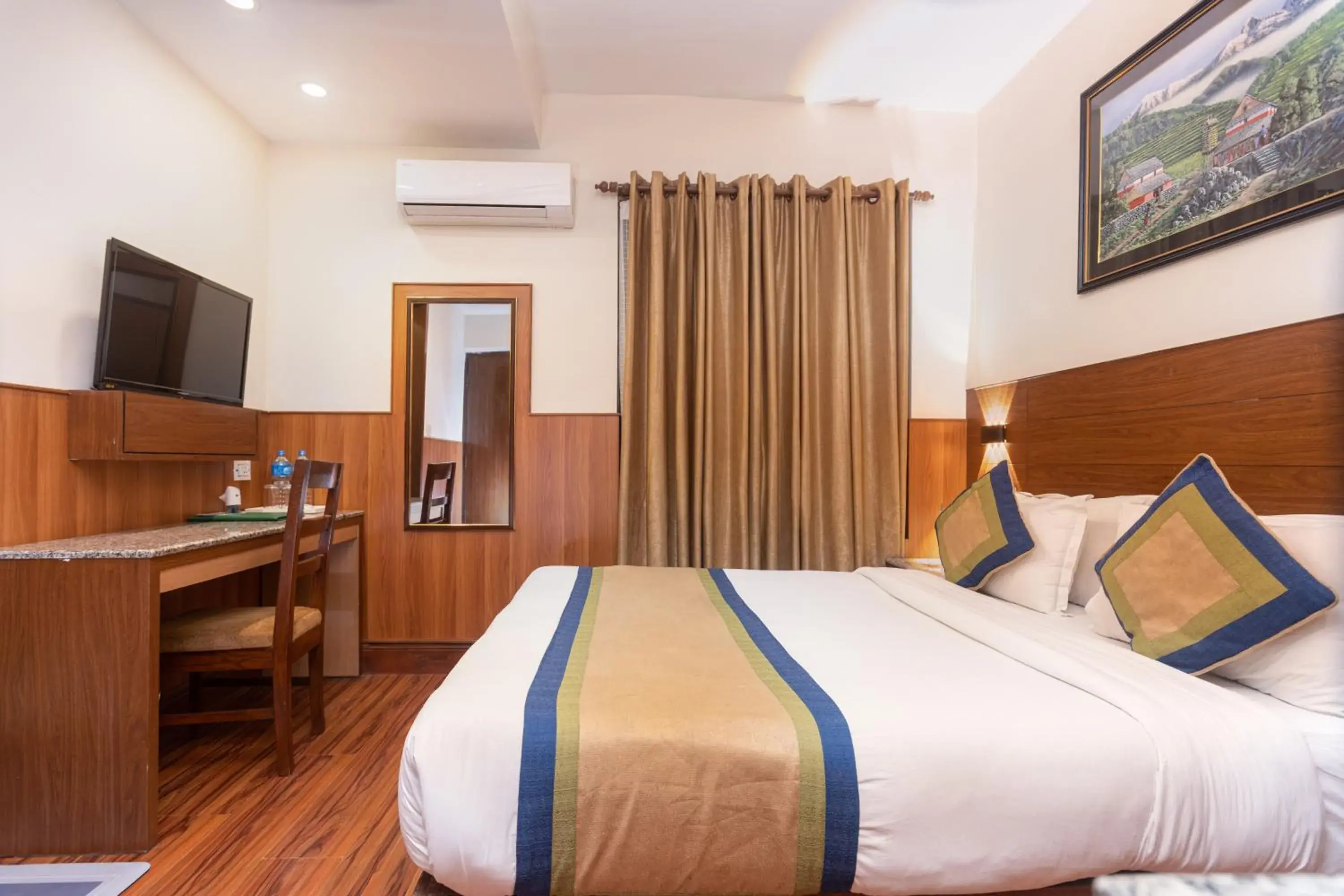 Deluxe Double Room - Free Airport Pickup in Oasis Kathmandu Hotel Deluxe Double Room - Free Airport Pickup in Oasis Kathmandu Hotel