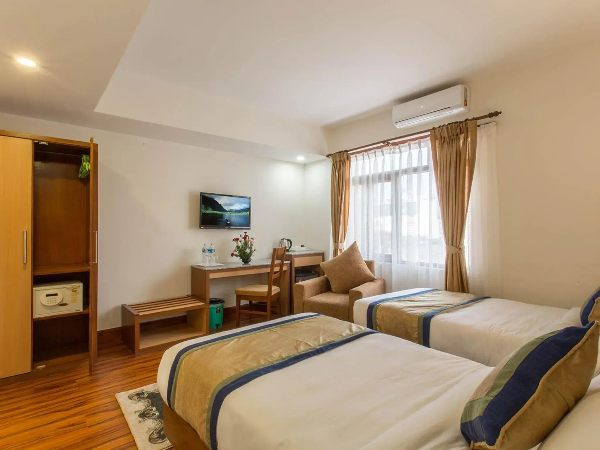 Deluxe Twin Room - Free Airport Pickup in Oasis Kathmandu Hotel Deluxe Twin Room - Free Airport Pickup in Oasis Kathmandu Hotel