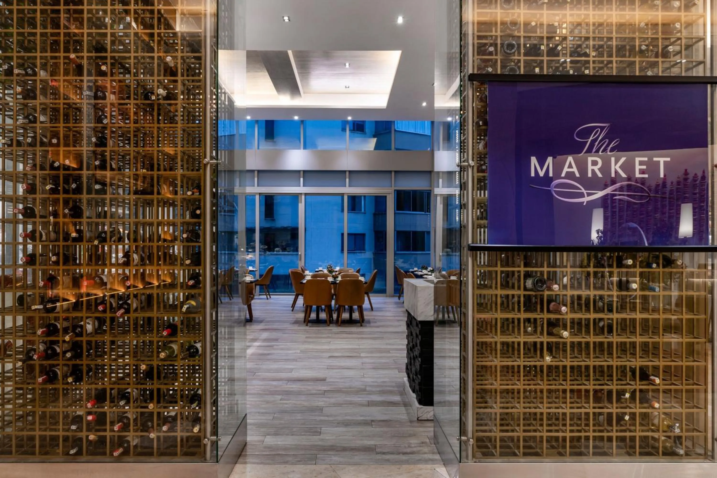 Restaurant/places to eat in Medellin Marriott Hotel