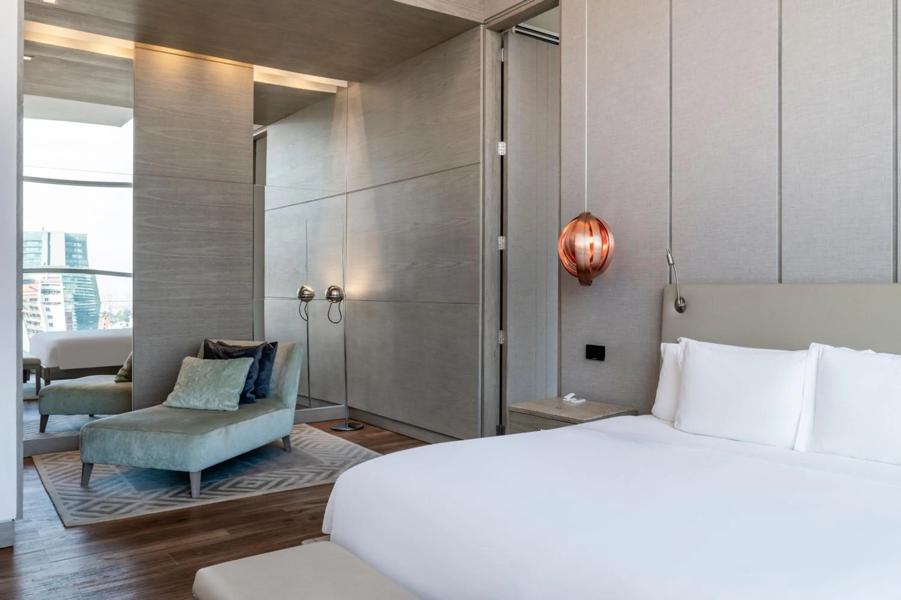 Photo of the whole room, Bed in Medellin Marriott Hotel