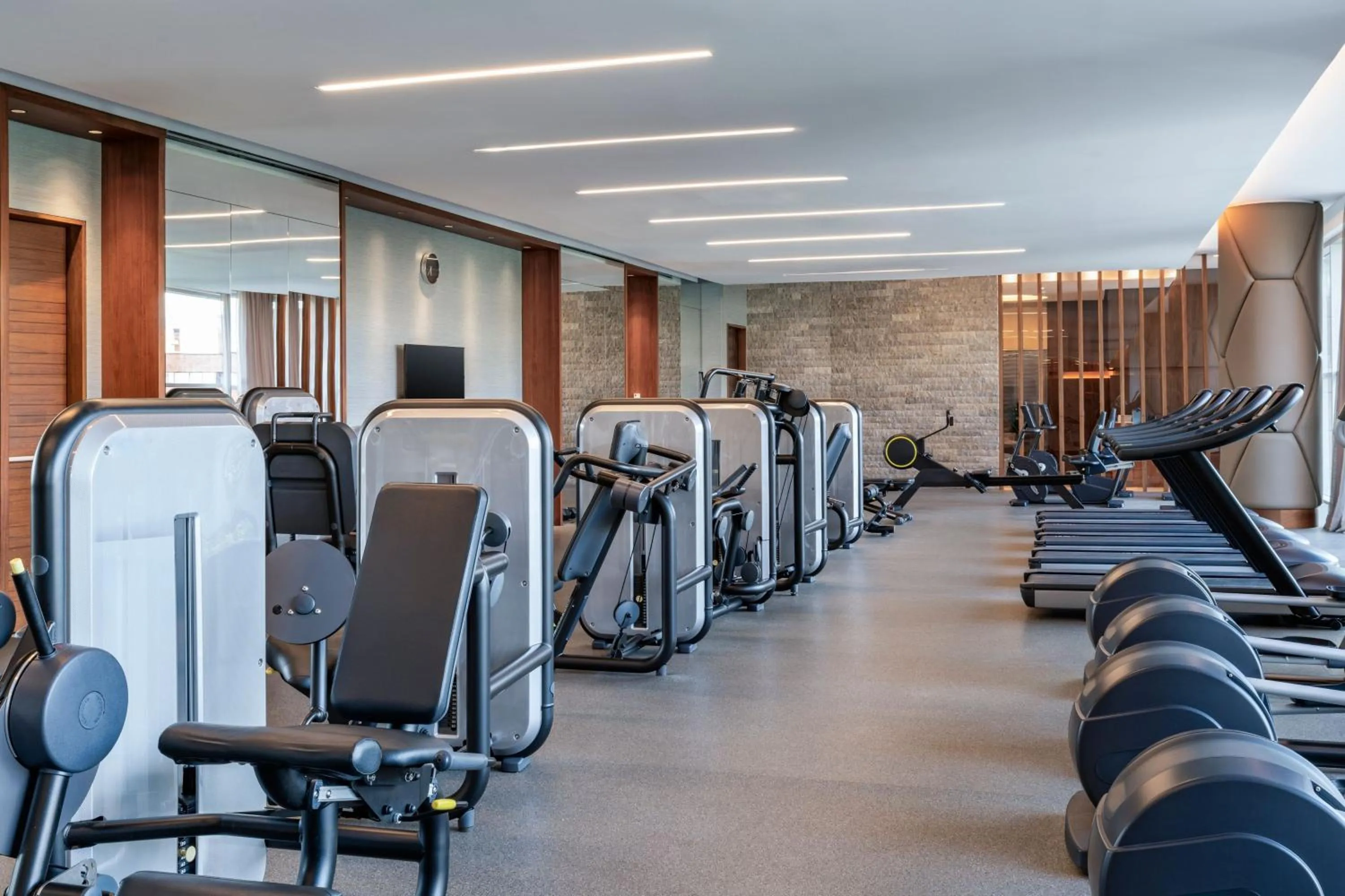 Fitness centre/facilities in Medellin Marriott Hotel