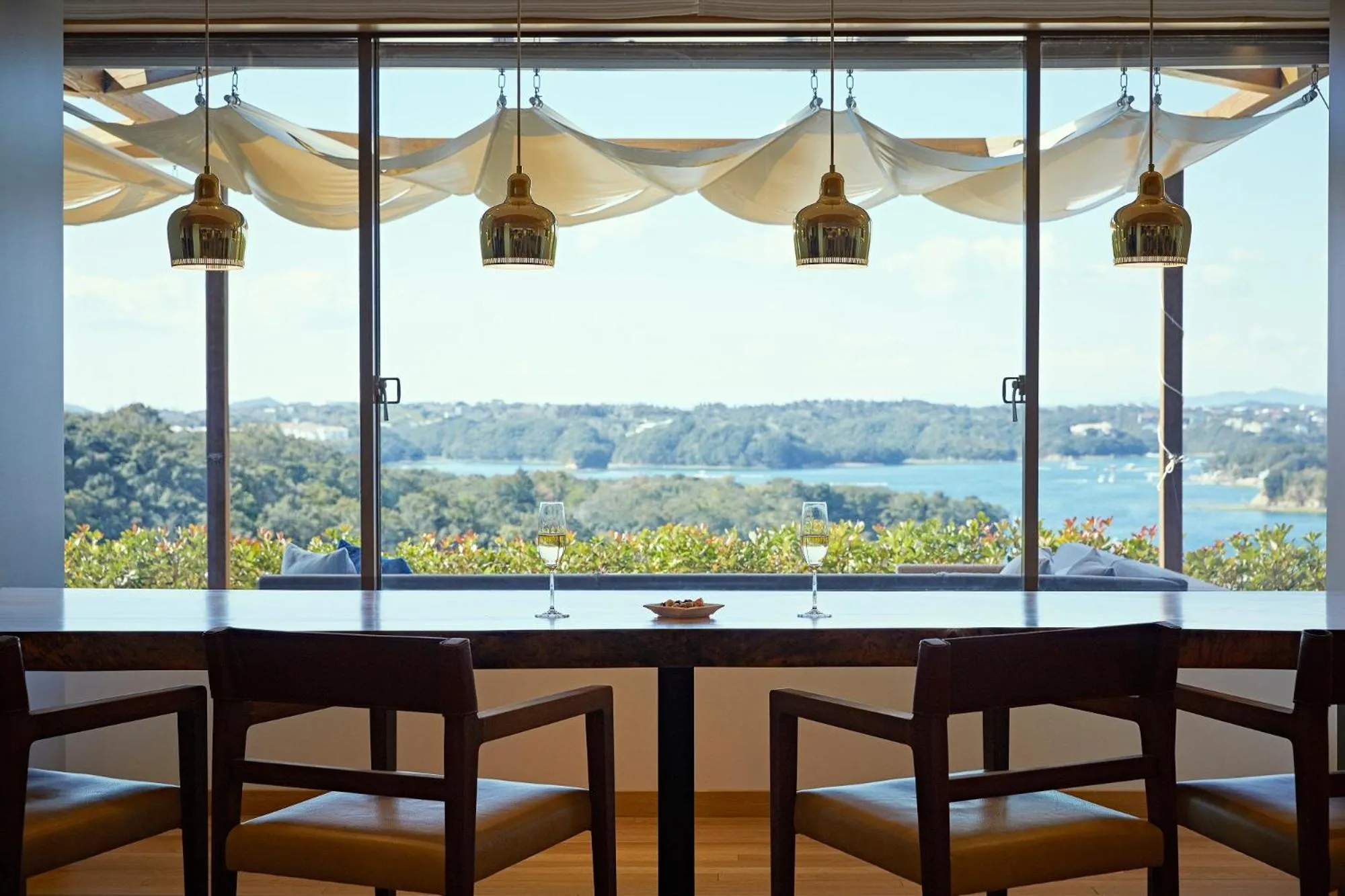 Communal lounge/ TV room in Shima Kanko Hotel The Classic