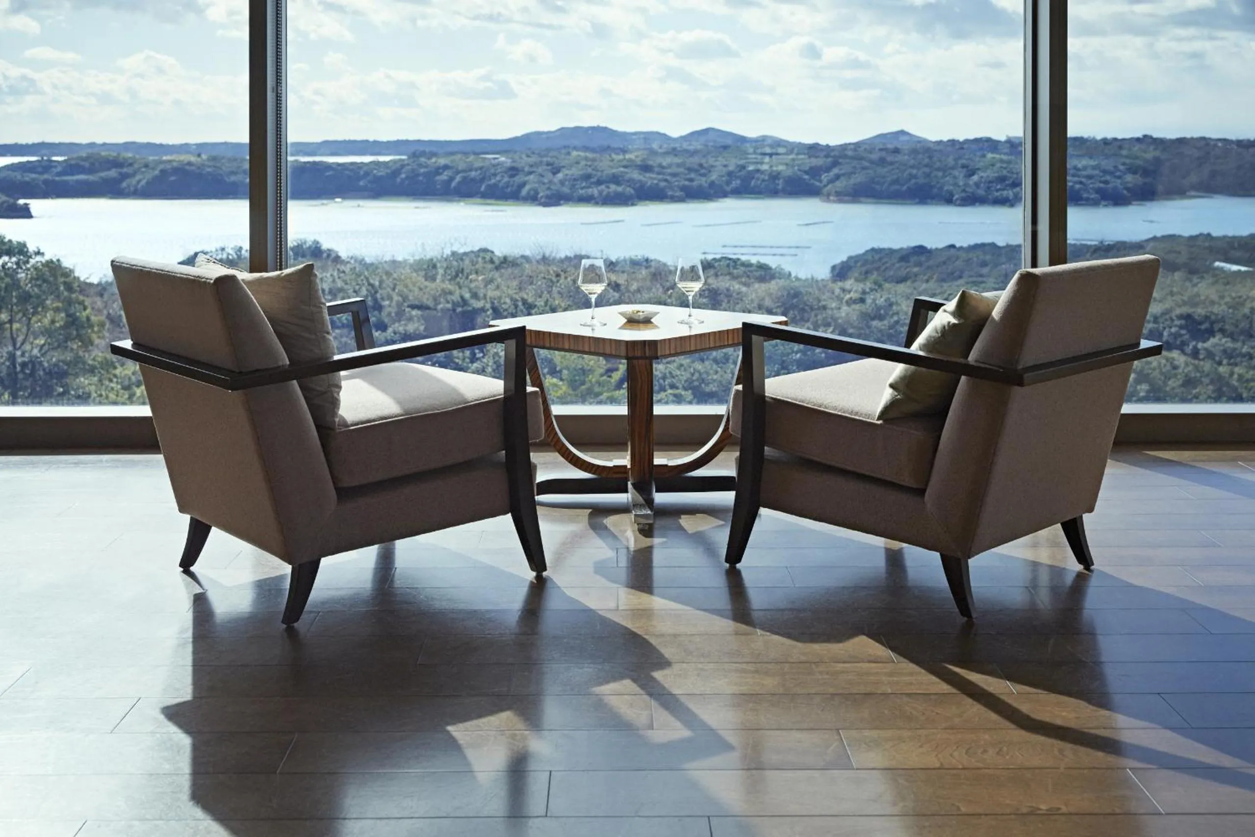 Communal lounge/ TV room in Shima Kanko Hotel The Bay Suites