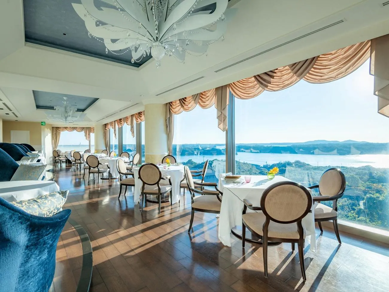 Restaurant/places to eat in Shima Kanko Hotel The Bay Suites