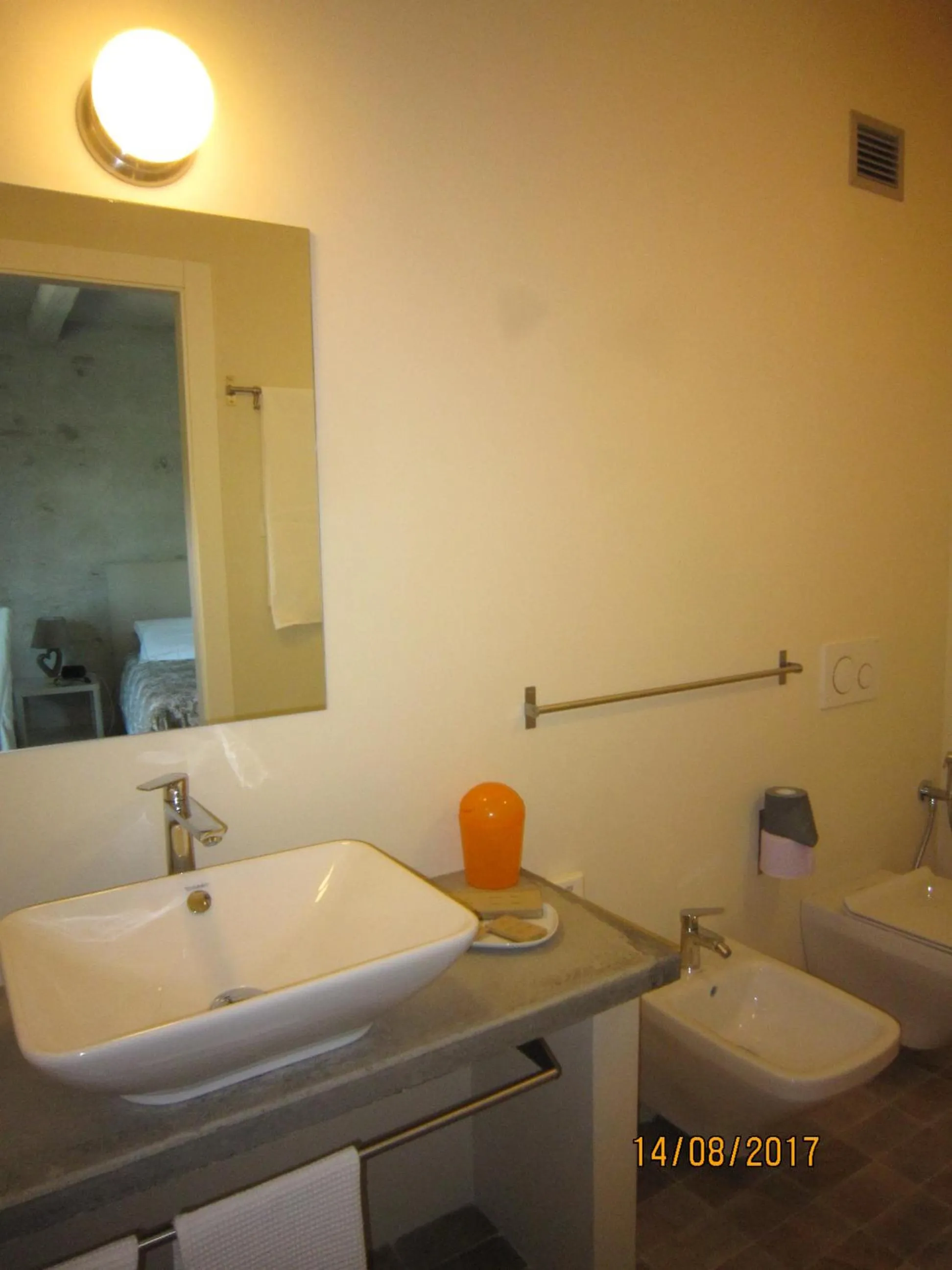 Bathroom in Casa Torre Allera