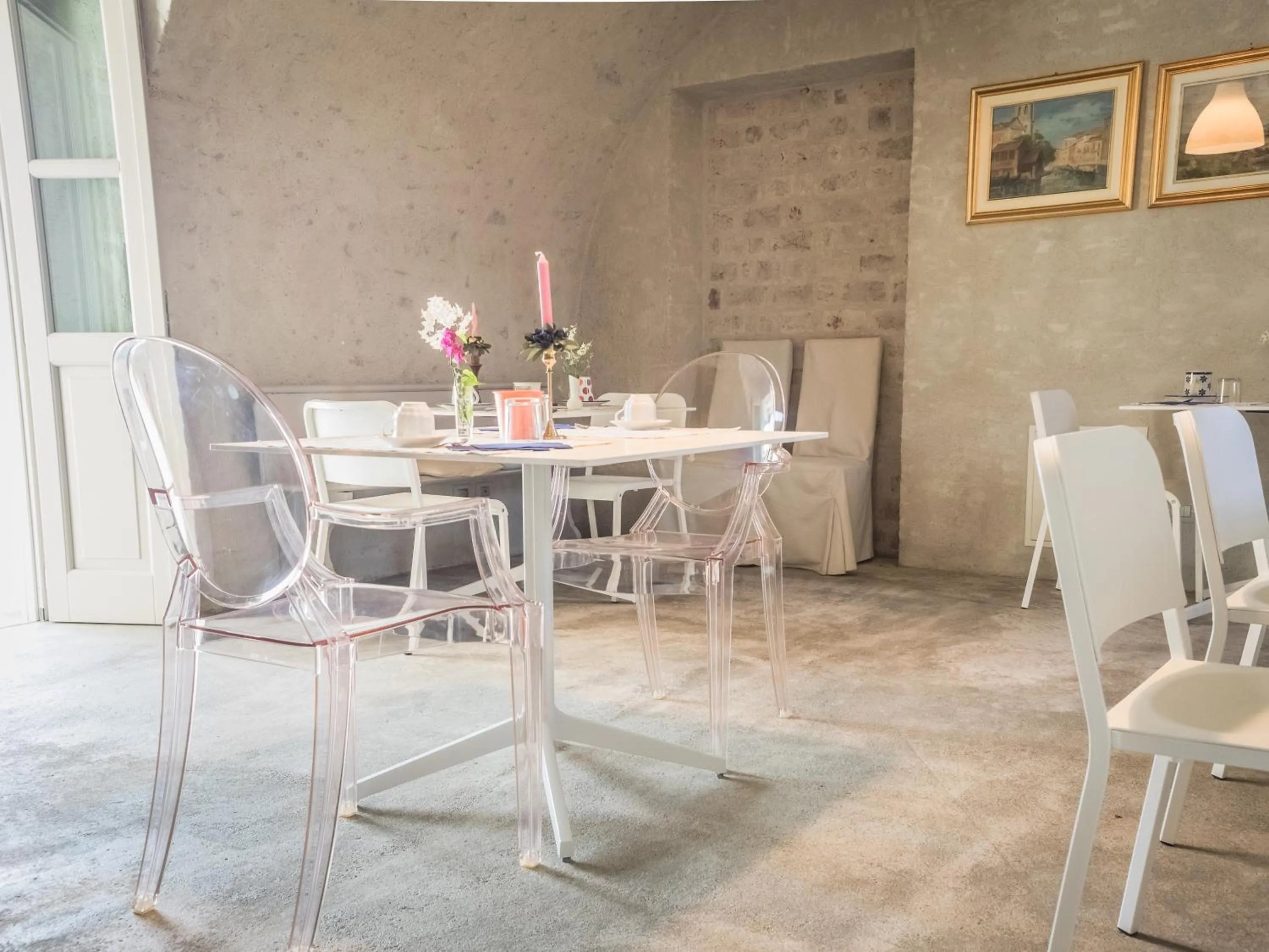 Restaurant/places to eat in Casa Torre Allera