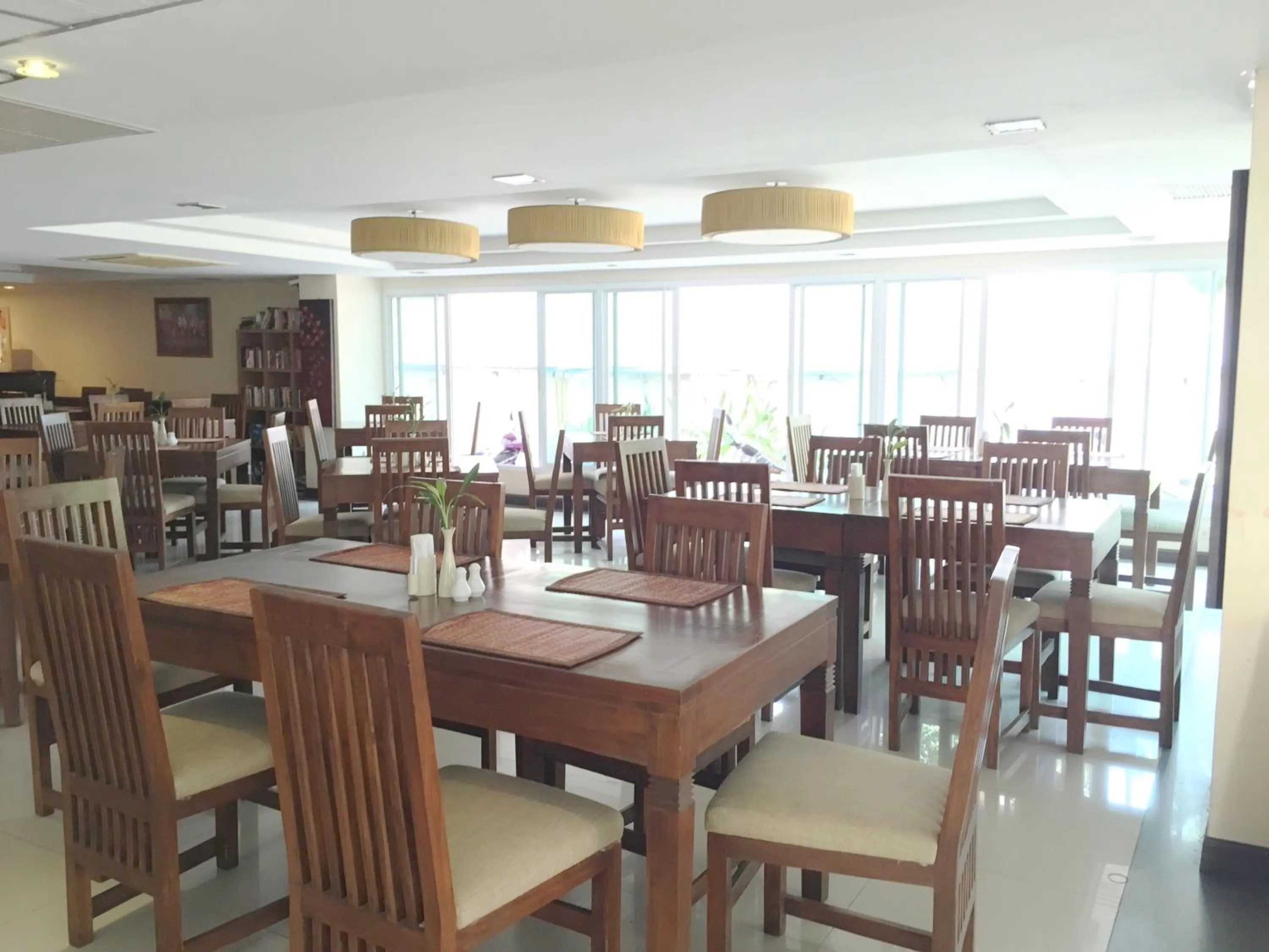 Restaurant/places to eat in Tanawit Hotel & Spa
