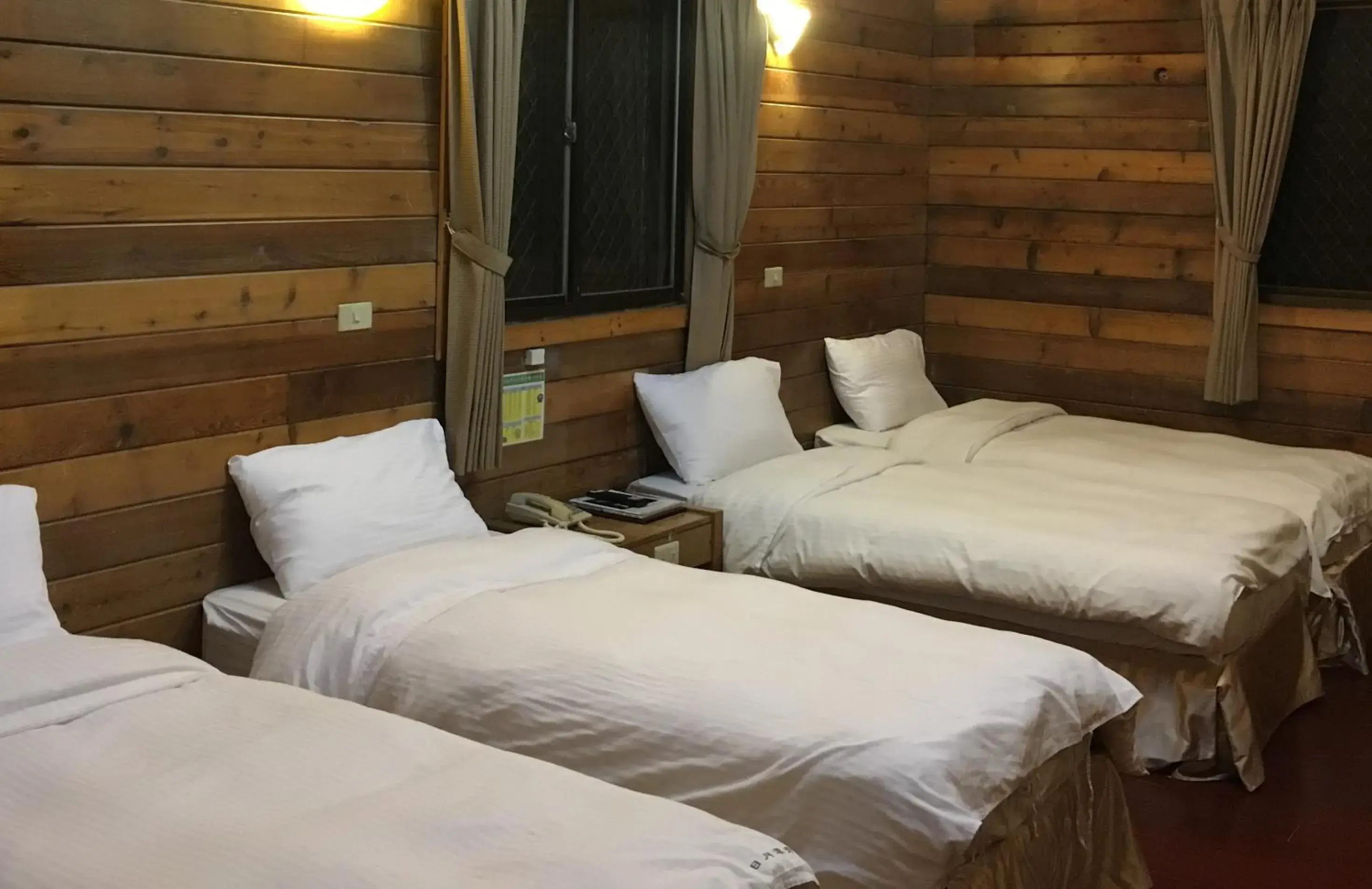 Bed in Sun Moon Lake Youth Hostel Bed in Sun Moon Lake Youth Hostel