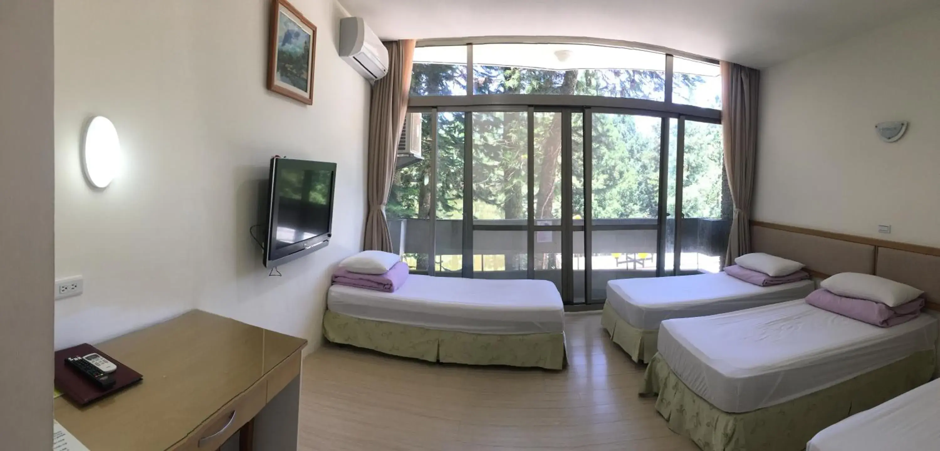 bunk bed, Bed in Sun Moon Lake Youth Hostel bunk bed, Bed in Sun Moon Lake Youth Hostel