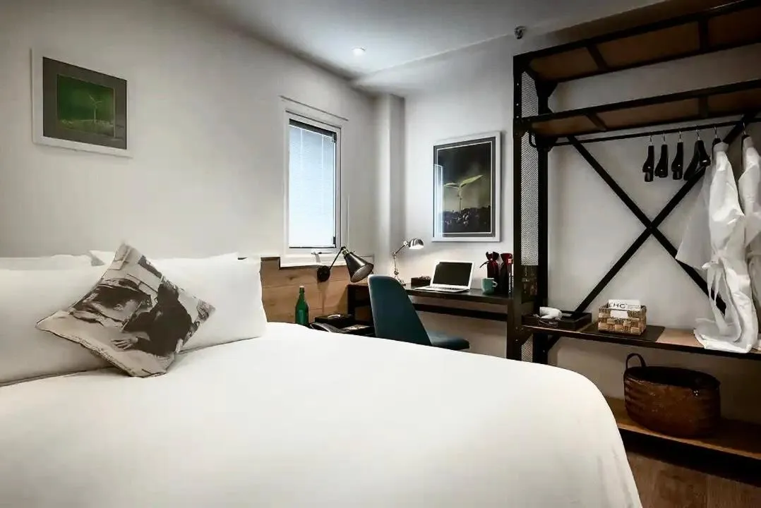 Bed in C Central Hotel- Đề Thám Bùi Viện Walking Street