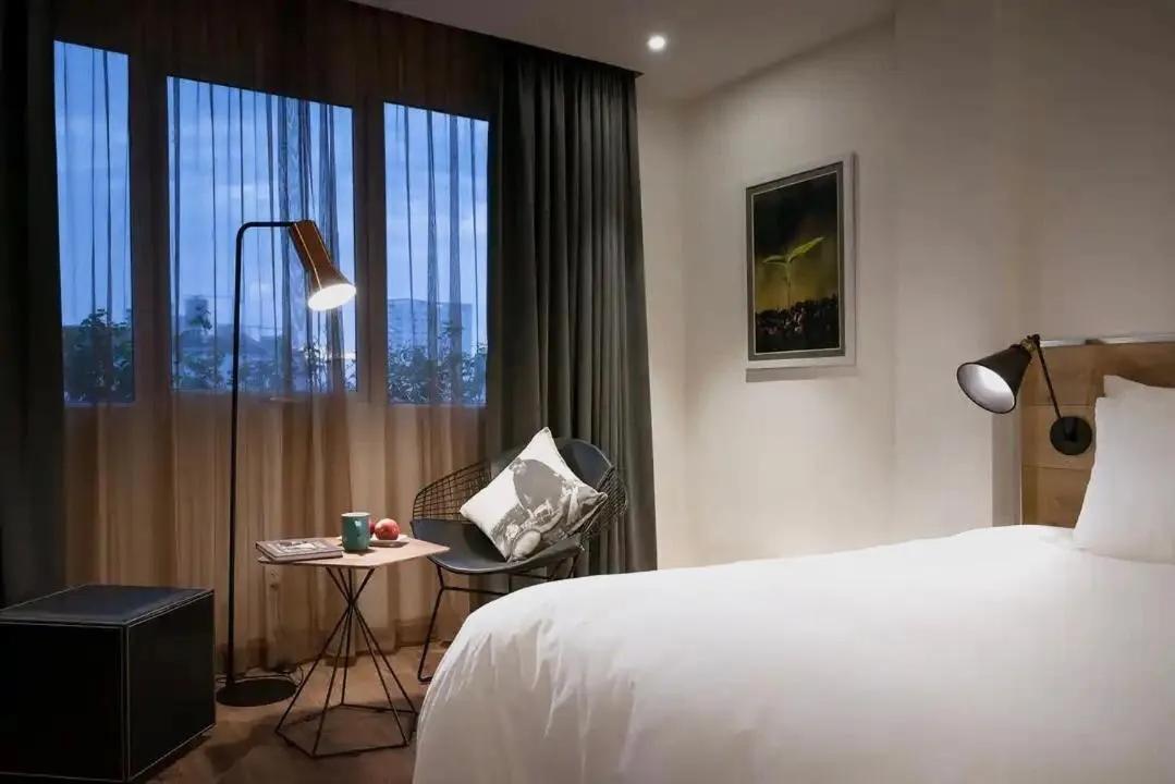 Bed in C Central Hotel- Đề Thám Bùi Viện Walking Street