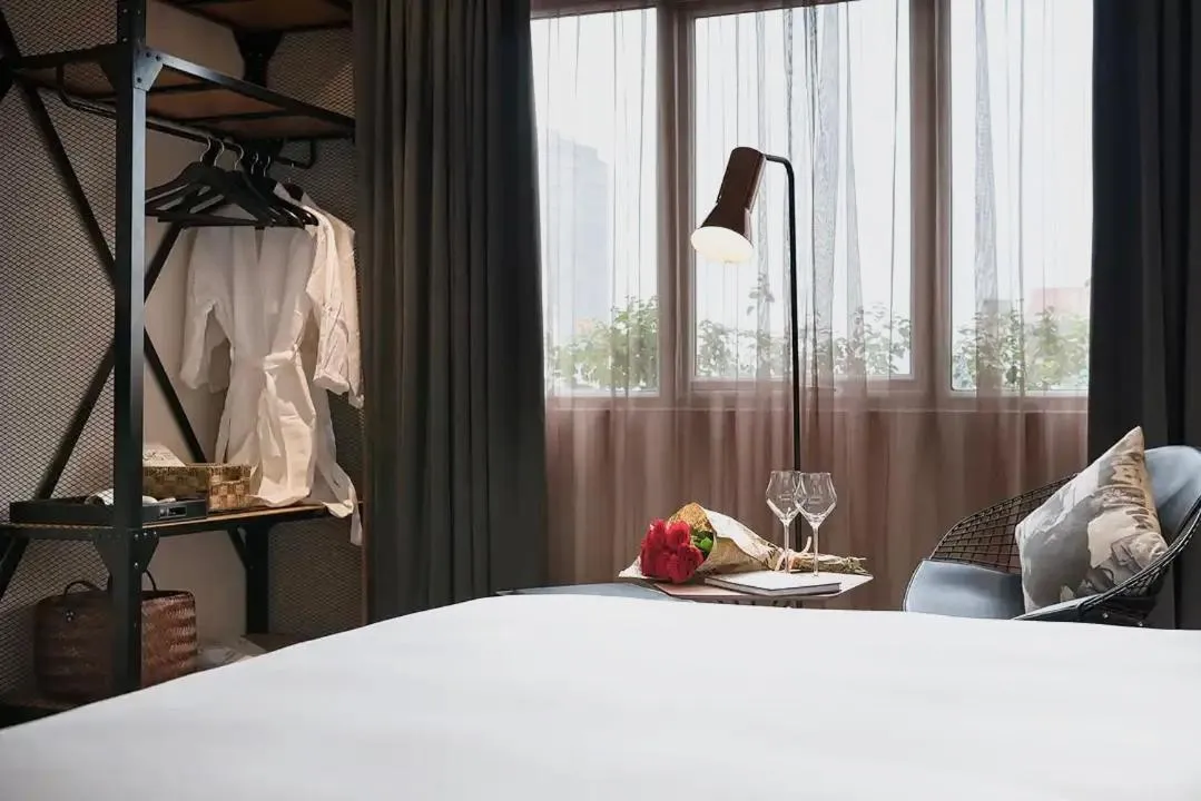 Bed in C Central Hotel- Đề Thám Bùi Viện Walking Street