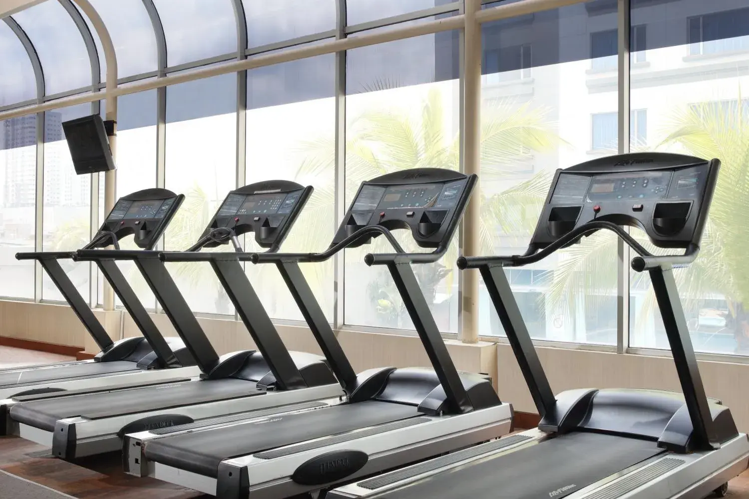 Fitness centre/facilities in Grand Mercure Medan Angkasa Fitness centre/facilities in Grand Mercure Medan Angkasa