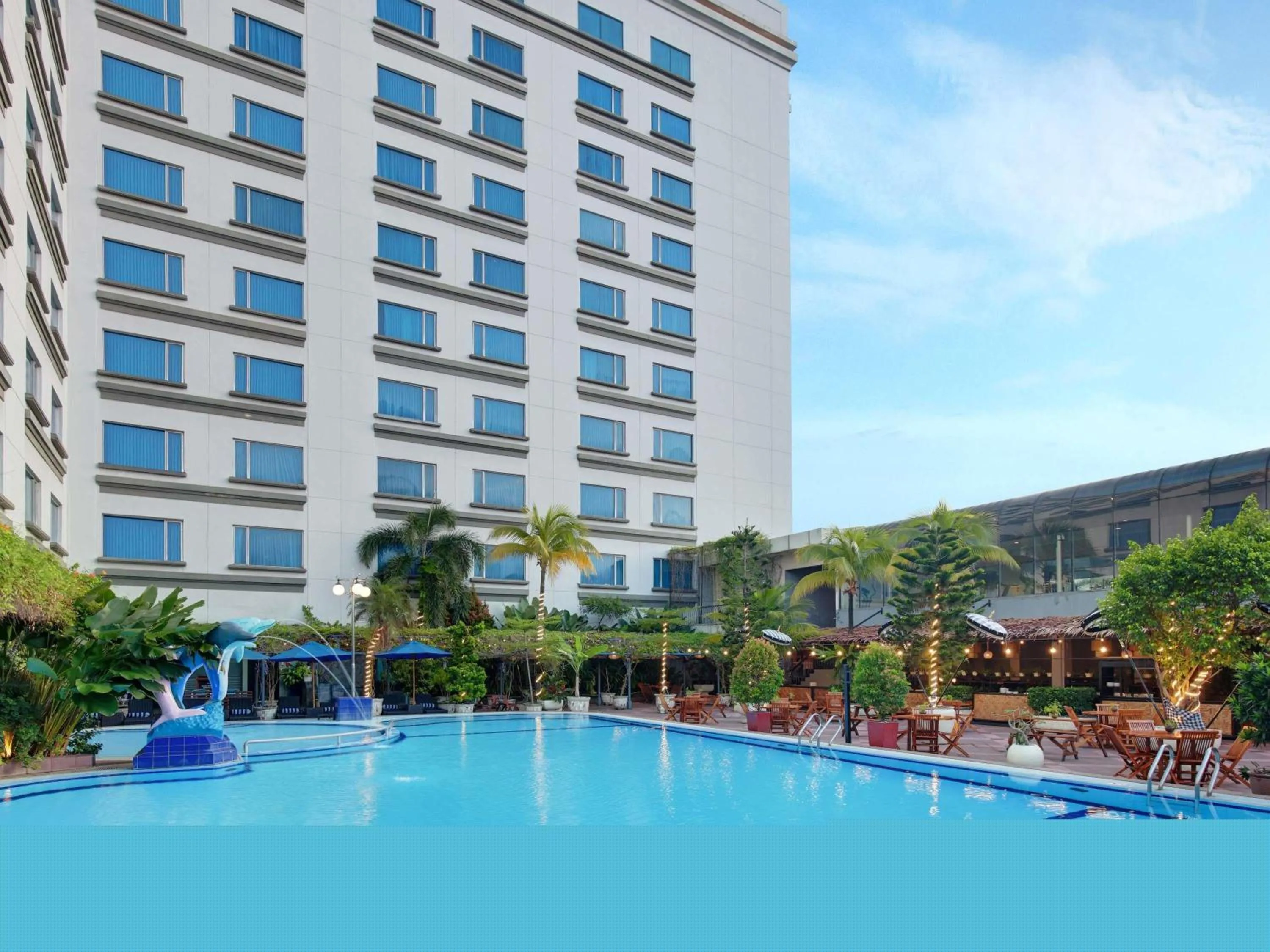 Pool view in Grand Mercure Medan Angkasa