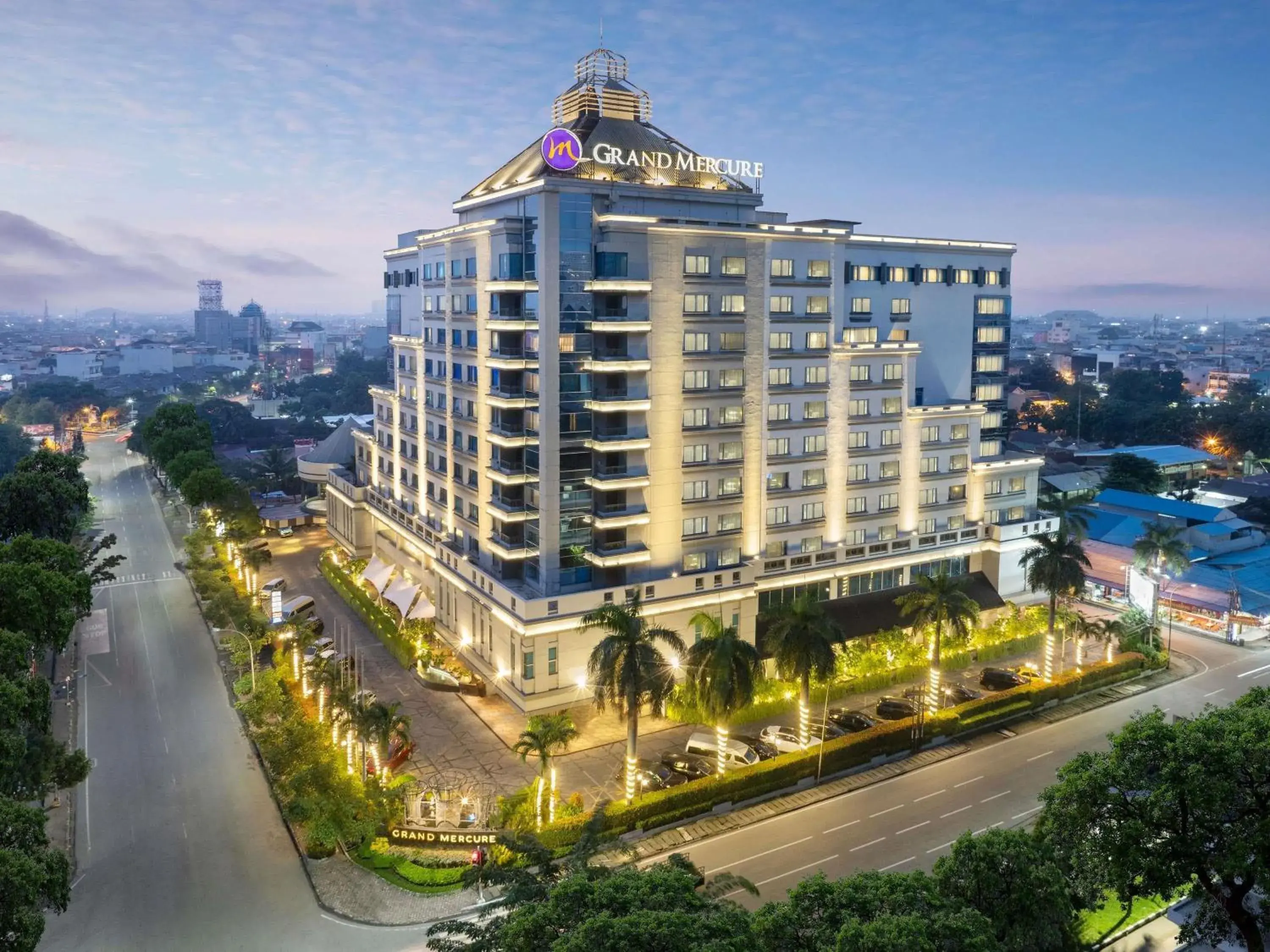 Property building in Grand Mercure Medan Angkasa Property building in Grand Mercure Medan Angkasa