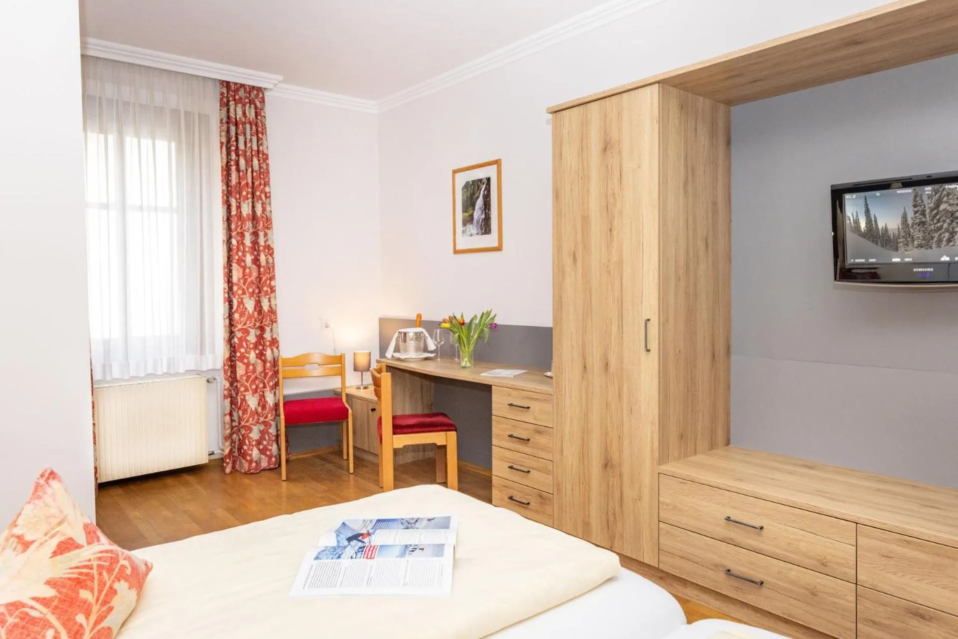 Bed in Hotel Lebzelter