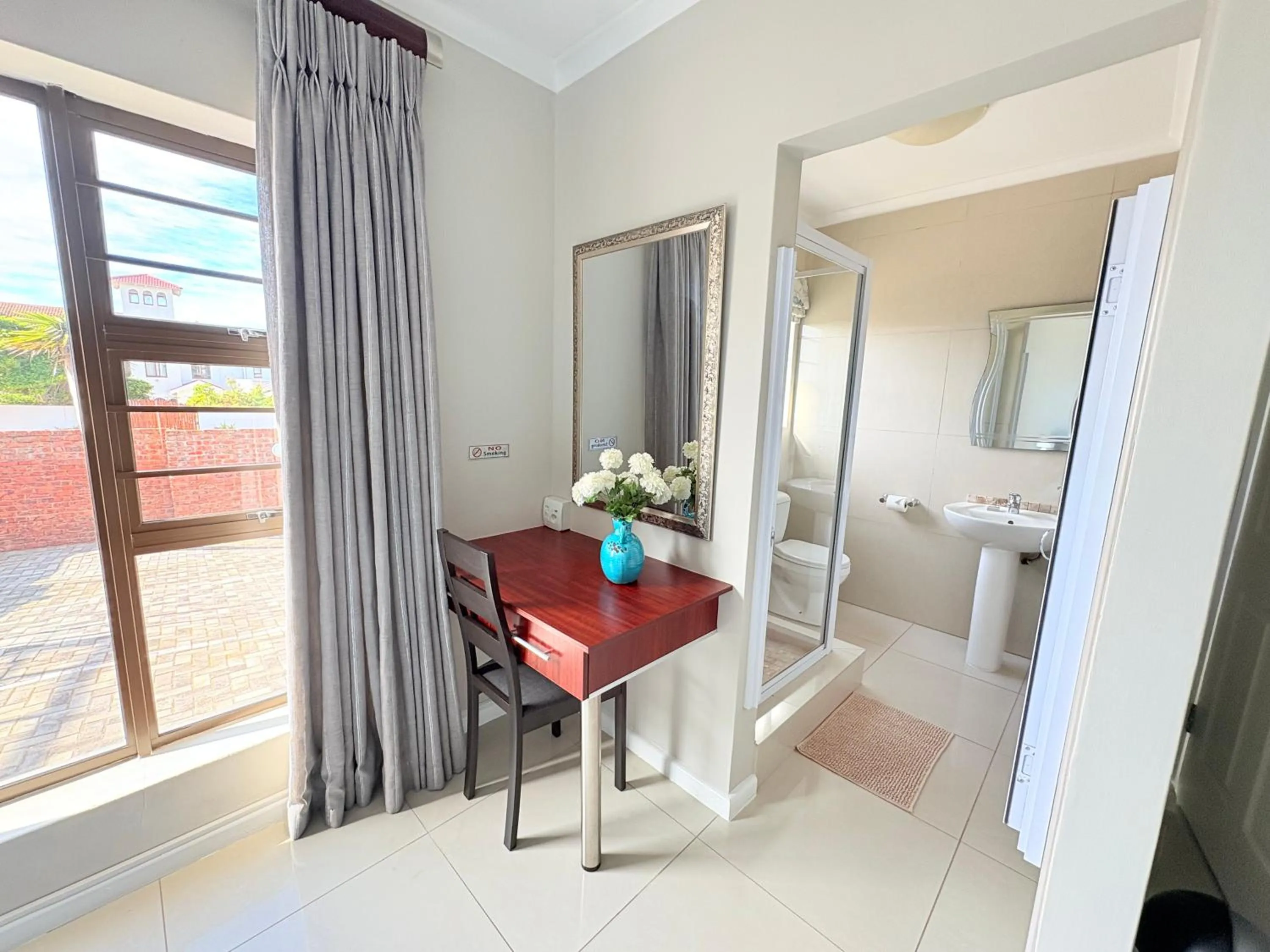 Bathroom in Le Blue Guesthouse