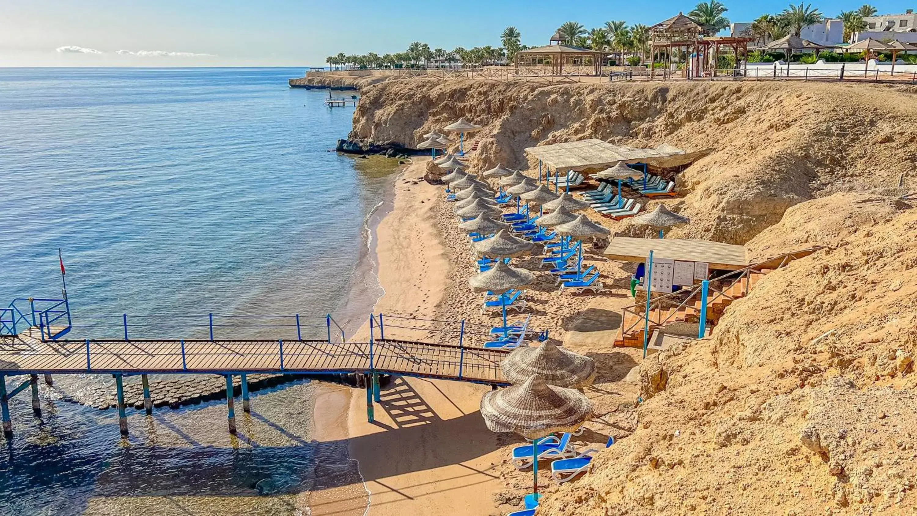 Beach in Club Reef Resort