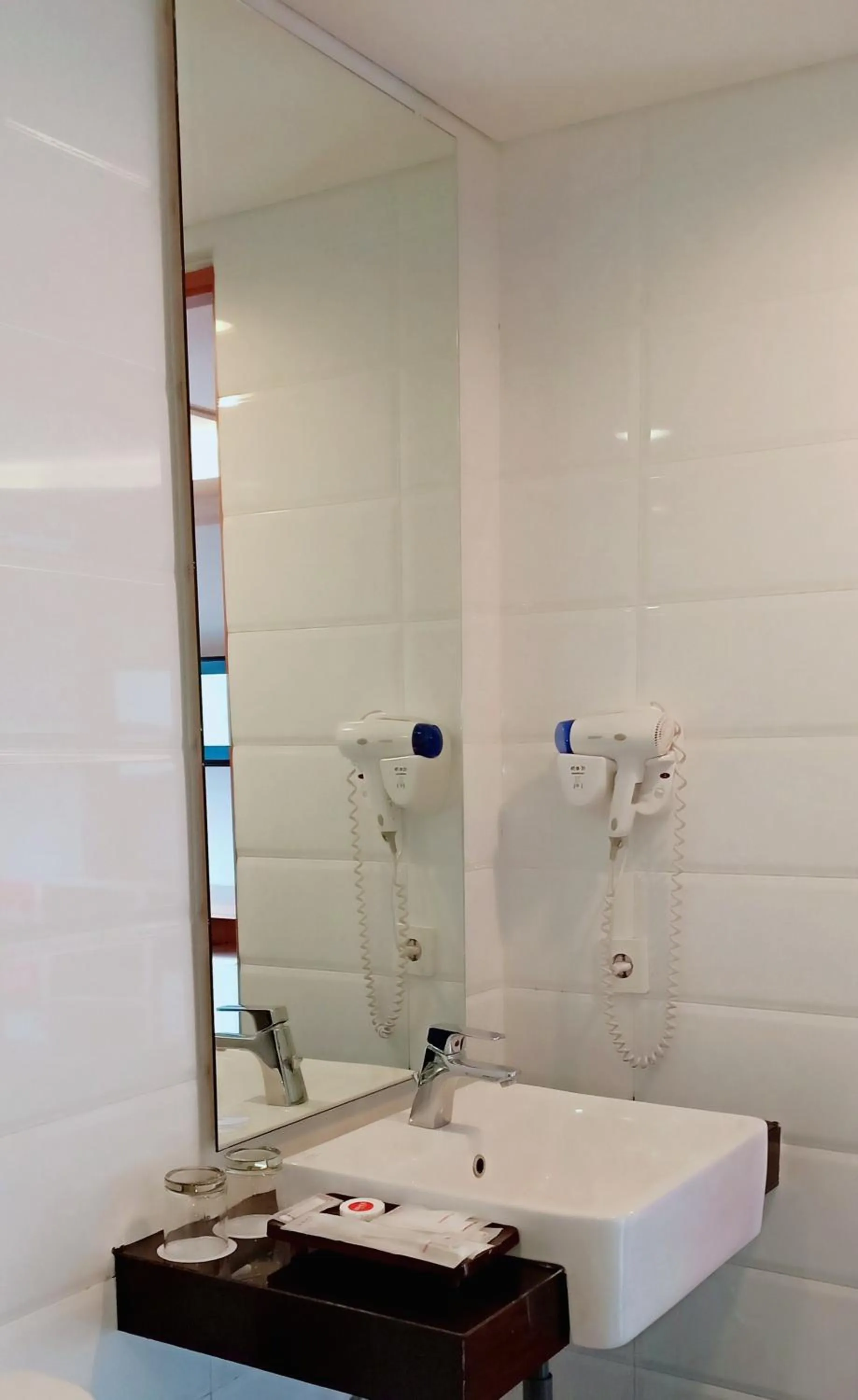 Bathroom in Up-Peak Hotel Simpang Lima Semarang Formerly HA-KA Simpanglima Hotel Semarang