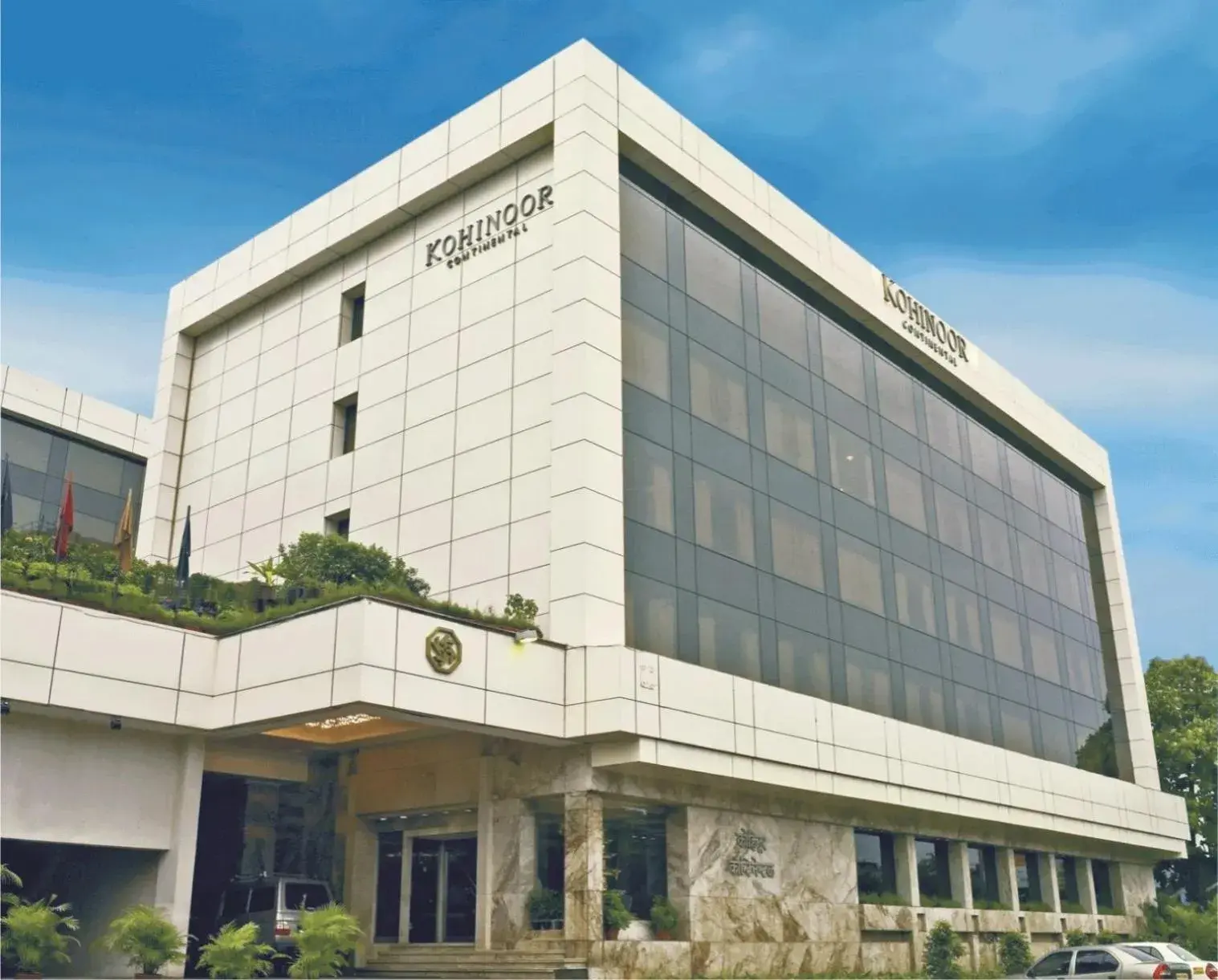 Property building in Hotel Kohinoor Continental, Airport - Newly Renovated Property building in Hotel Kohinoor Continental, Airport - Newly Renovated