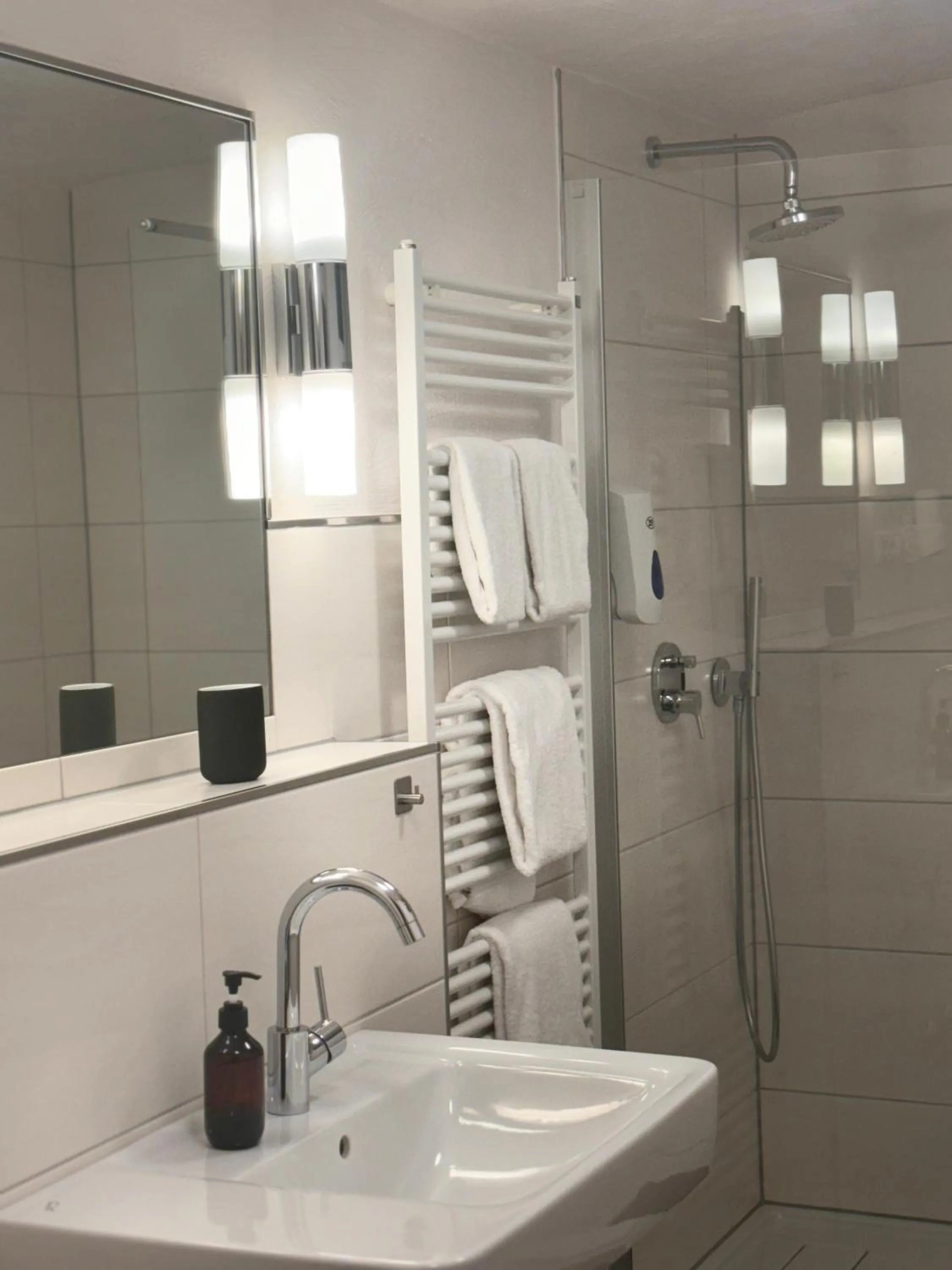 Shower in Hotel Biedermeier