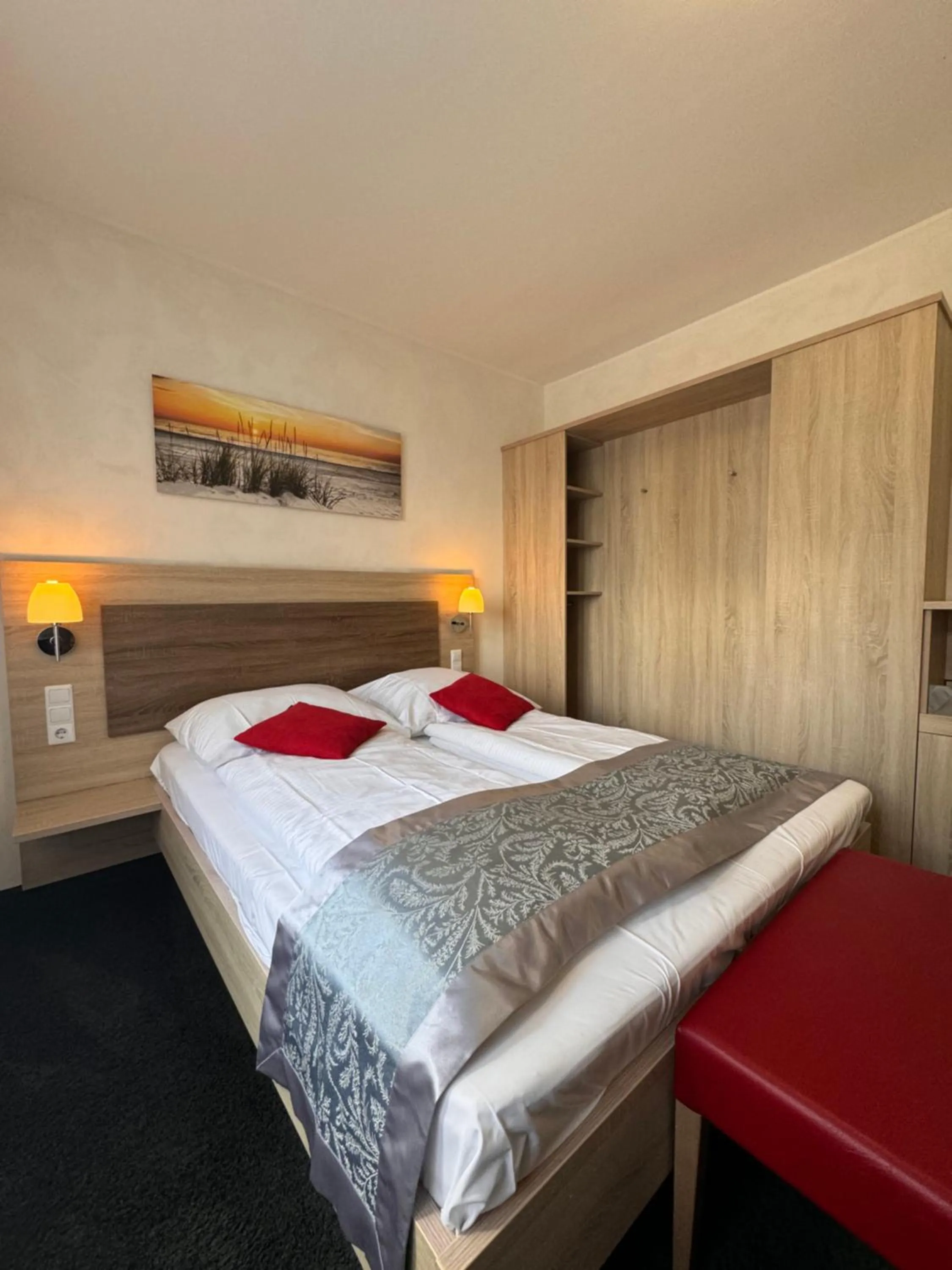 Photo of the whole room, Bed in Hotel Biedermeier