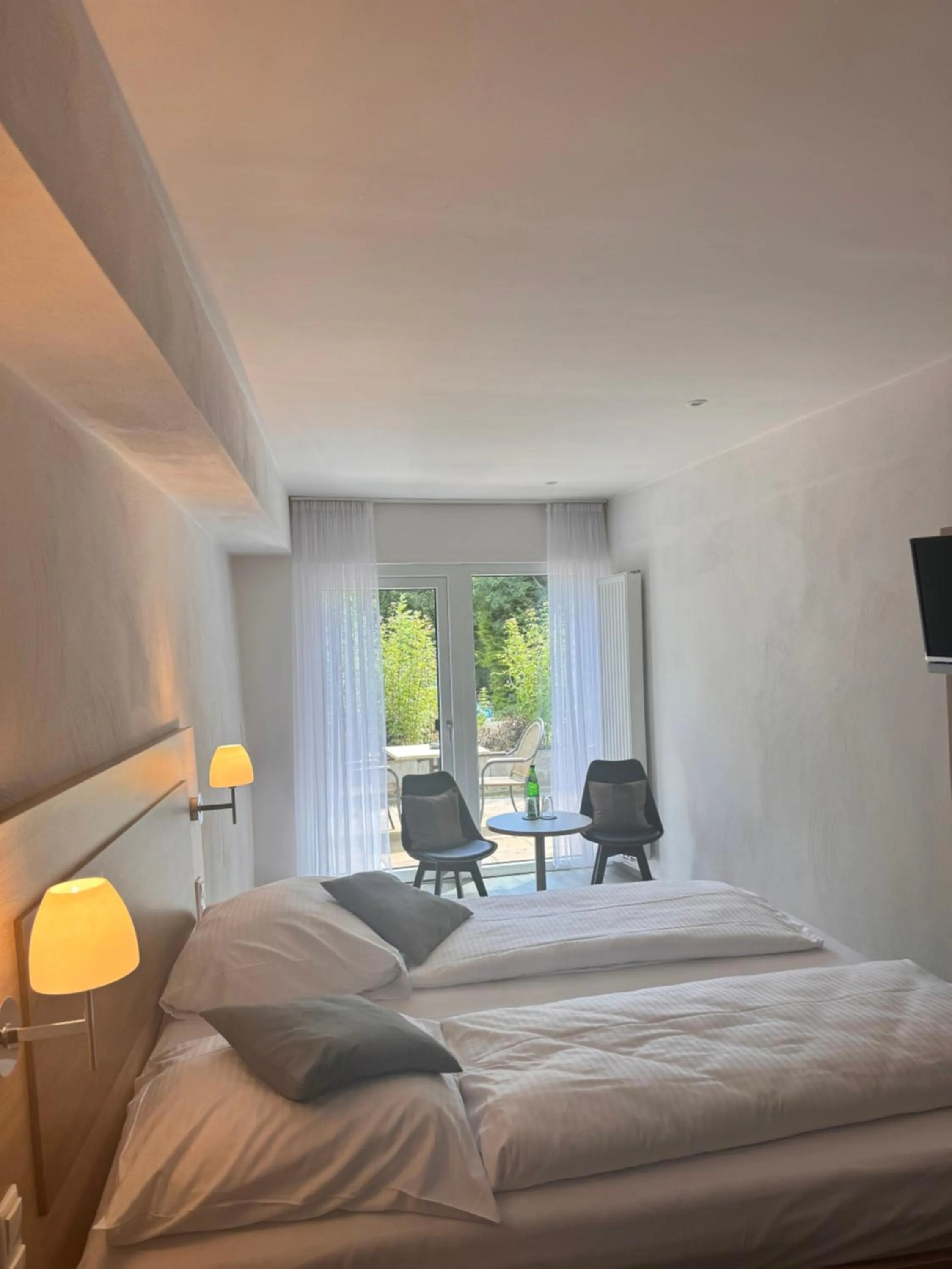 Photo of the whole room, Bed in Hotel Biedermeier