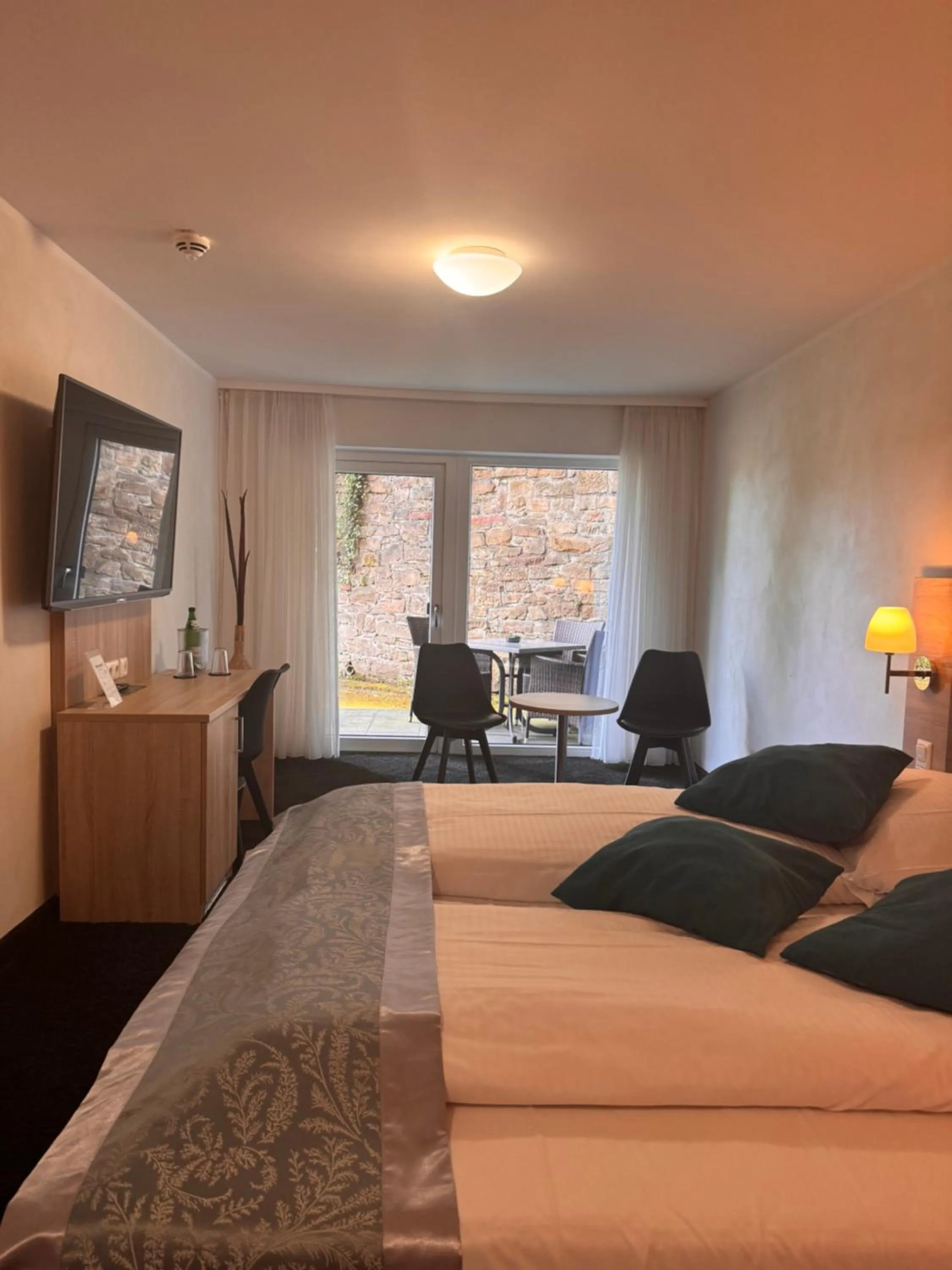 Living room, Bed in Hotel Biedermeier