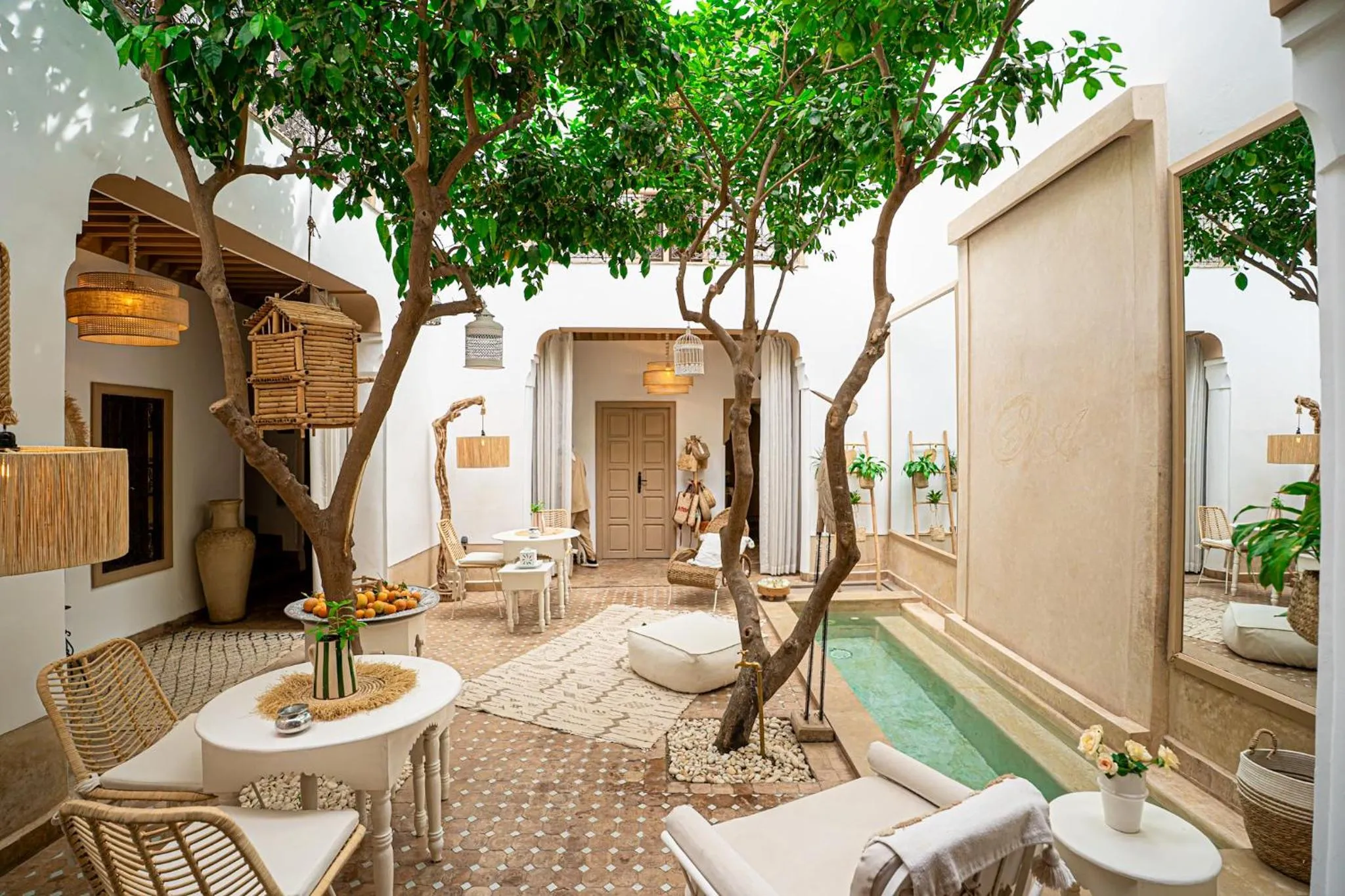 Swimming pool in Riad Les Orangers D'alilia