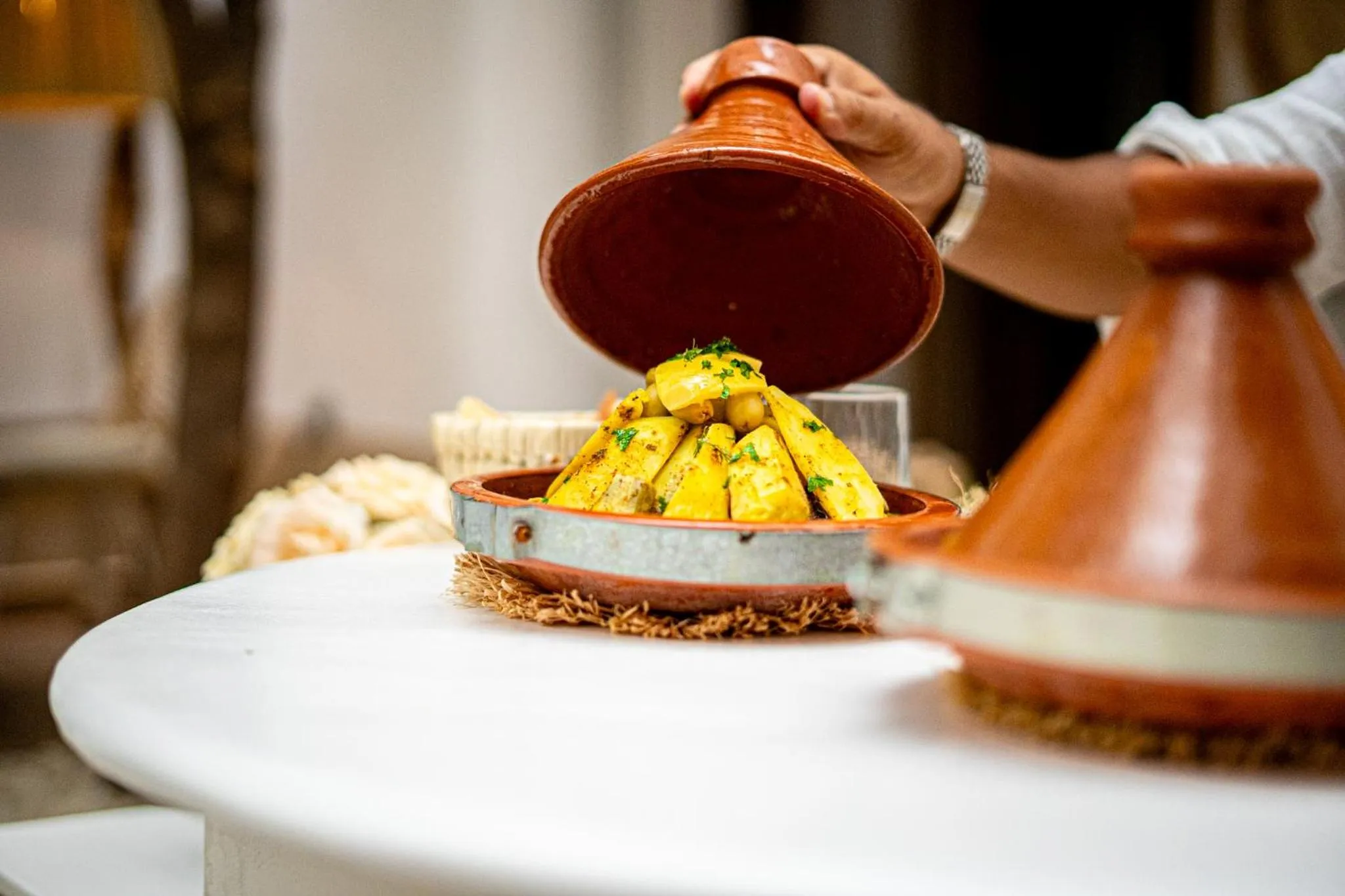 Restaurant/places to eat in Riad Les Orangers D'alilia