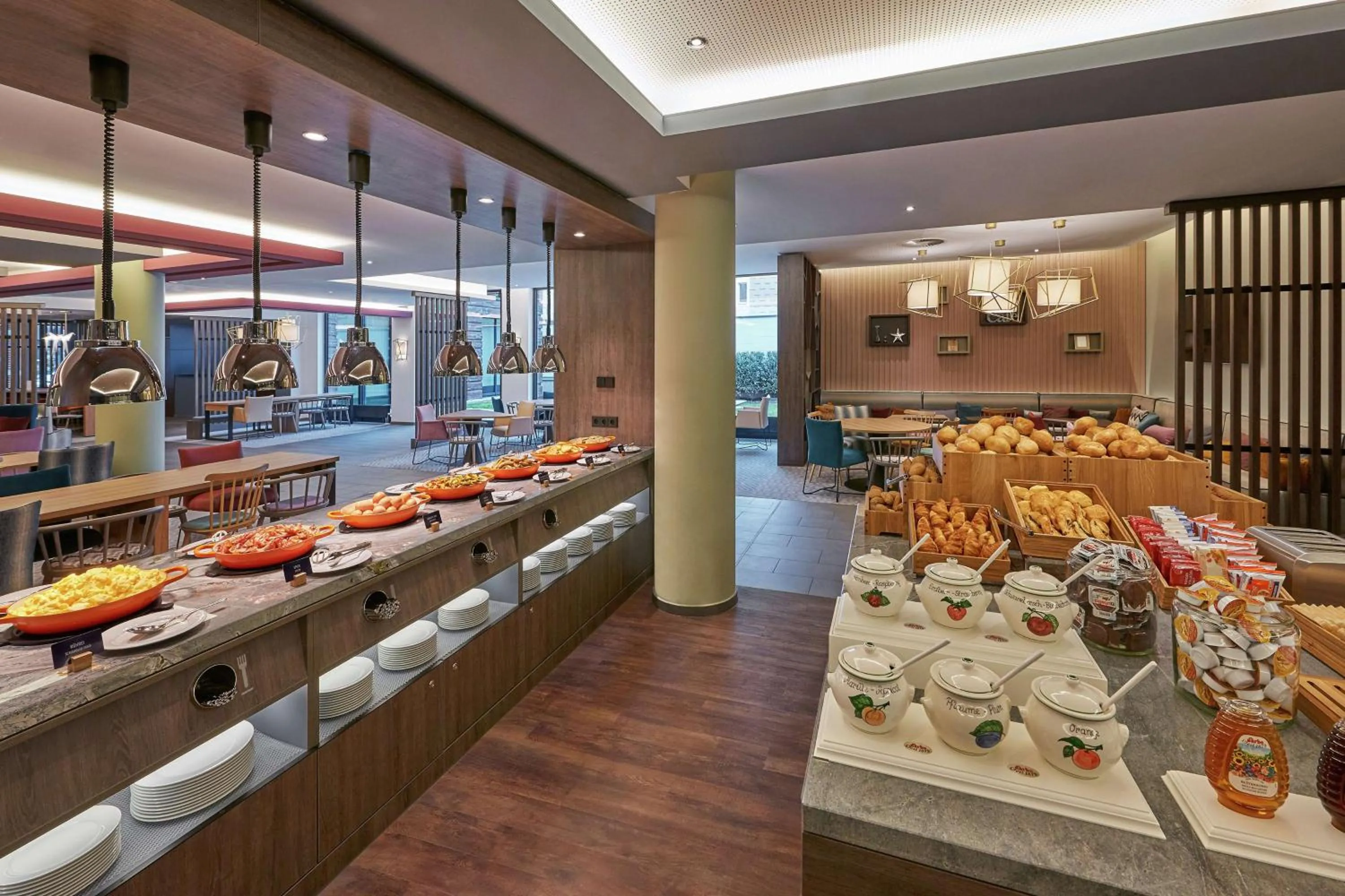 Buffet breakfast in Hampton by Hilton Berlin City West