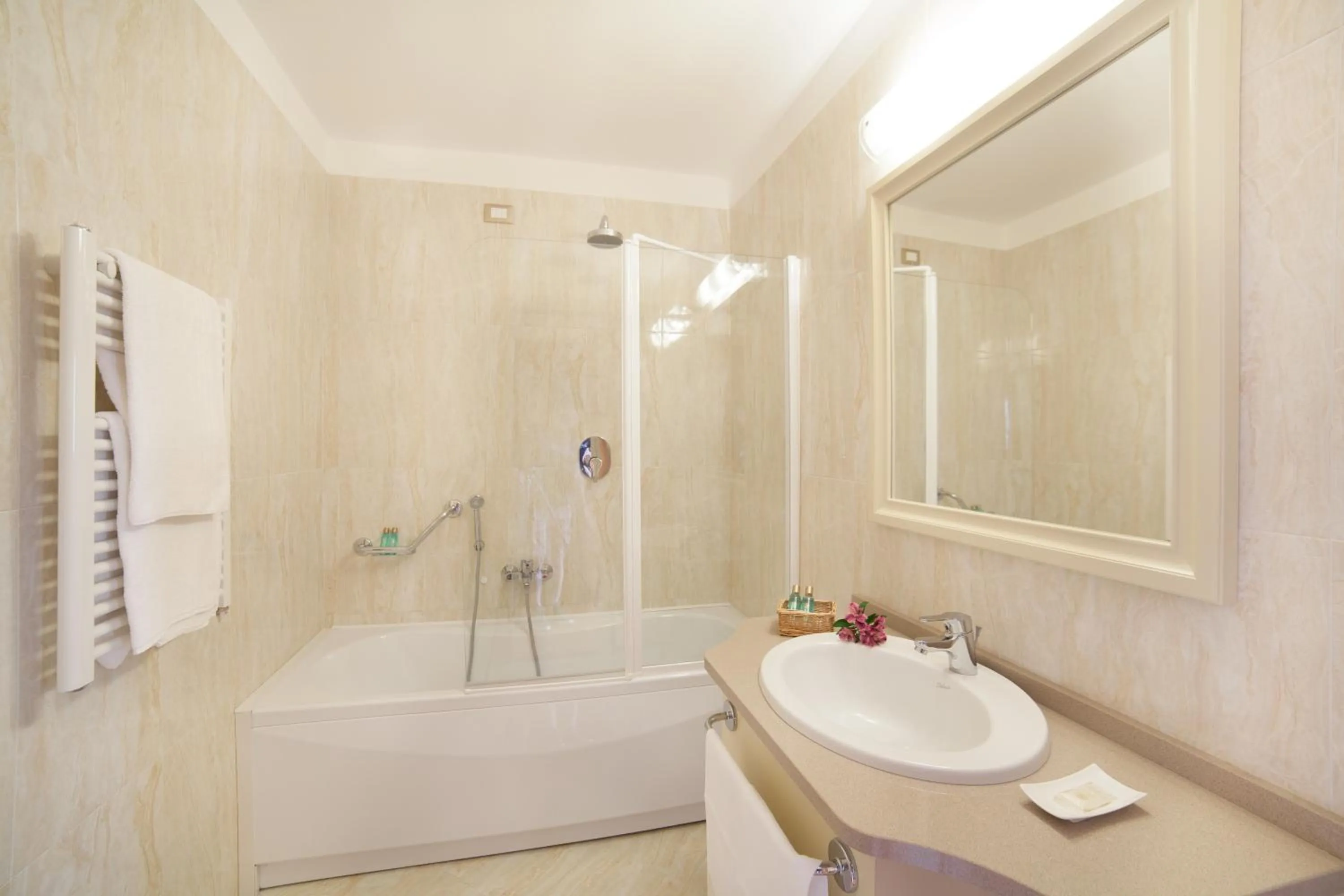 Bathroom in Hotel Le Palme