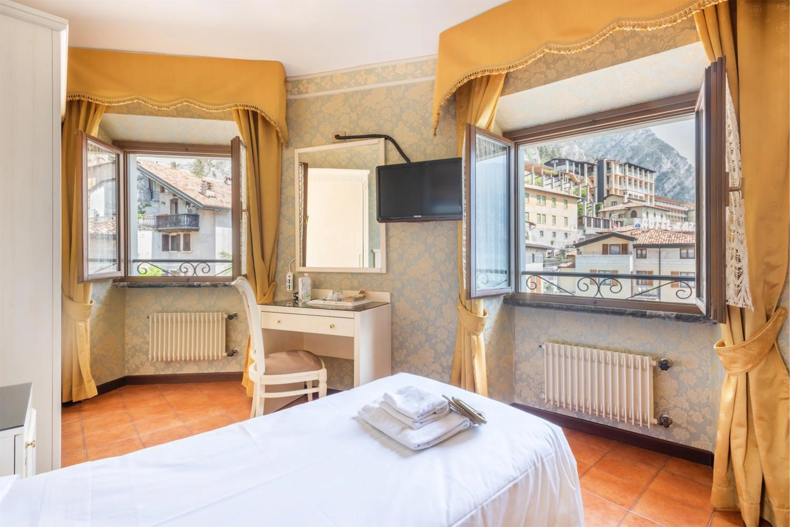 Bedroom, Bed in Hotel Le Palme