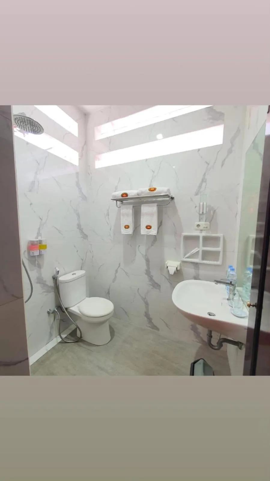 Bathroom in Tiongkok Kecil Heritage Lasem