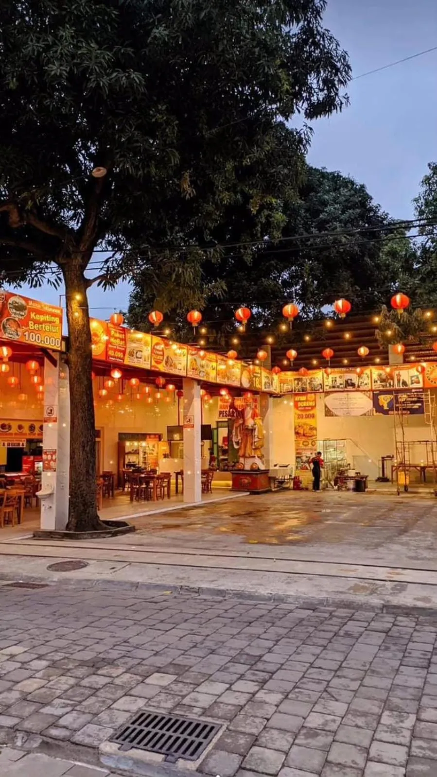 Night in Tiongkok Kecil Heritage Lasem