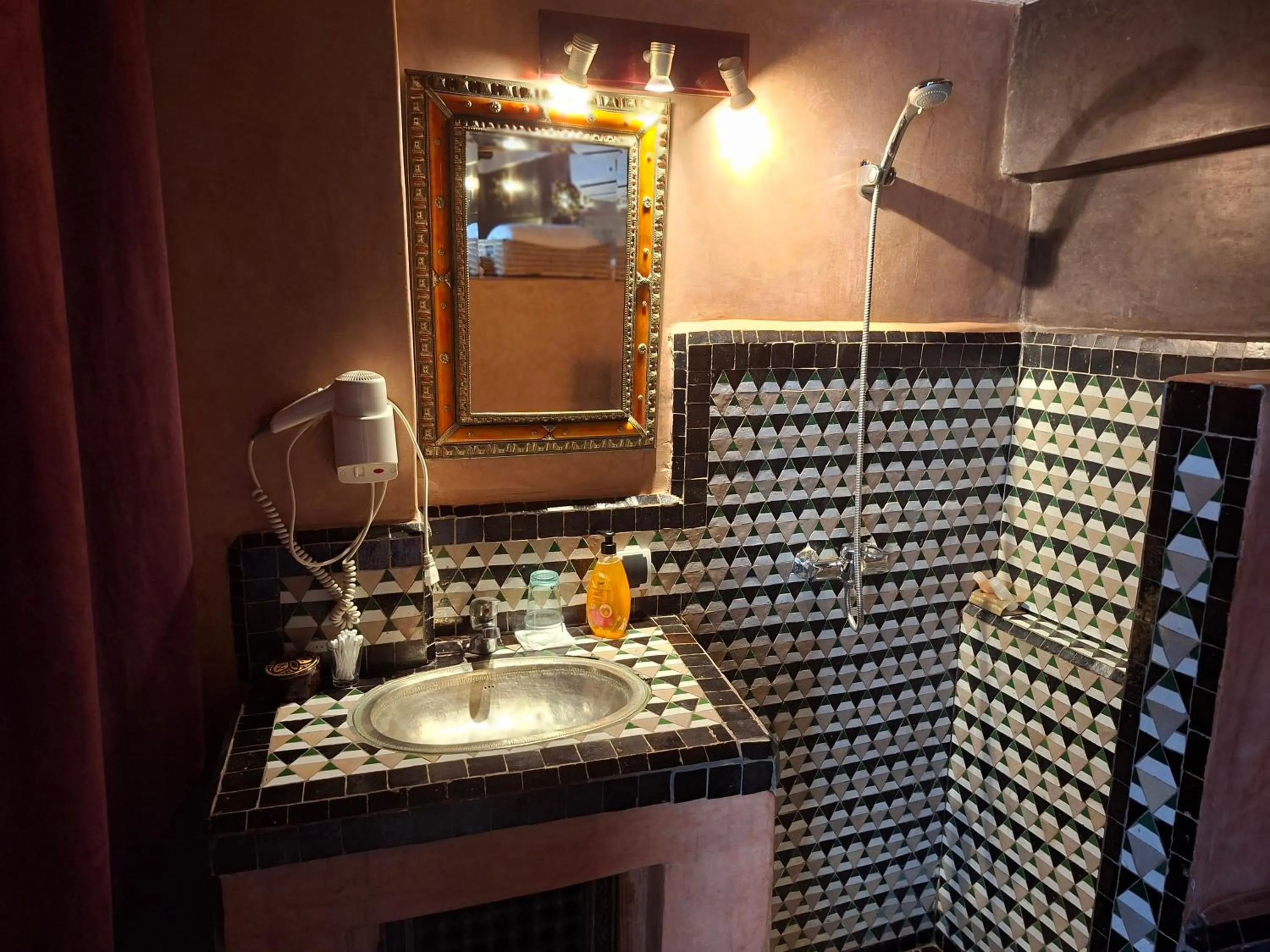 Bathroom in Riad Moullaoud