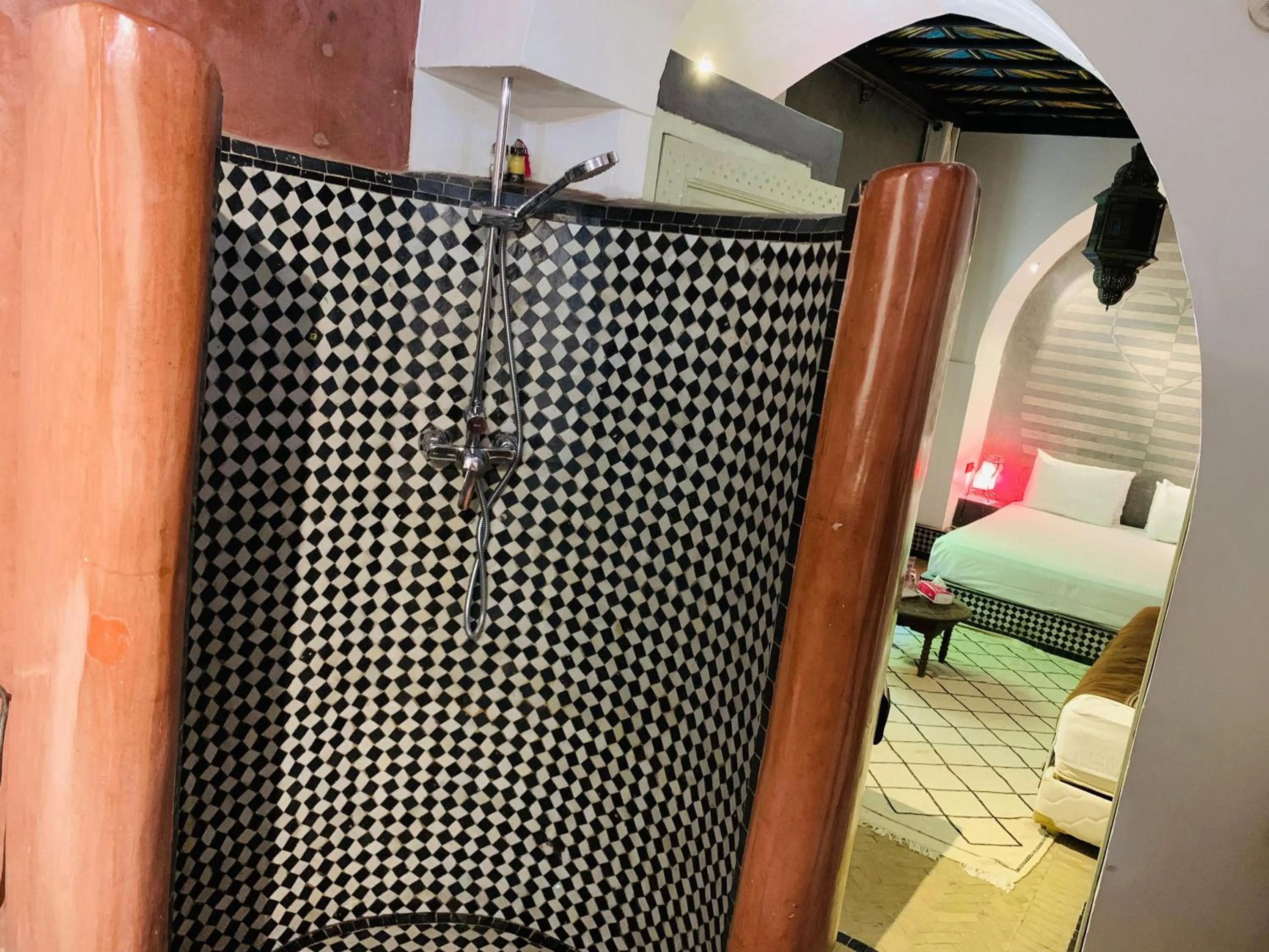 Photo of the whole room, Bed in Riad Moullaoud