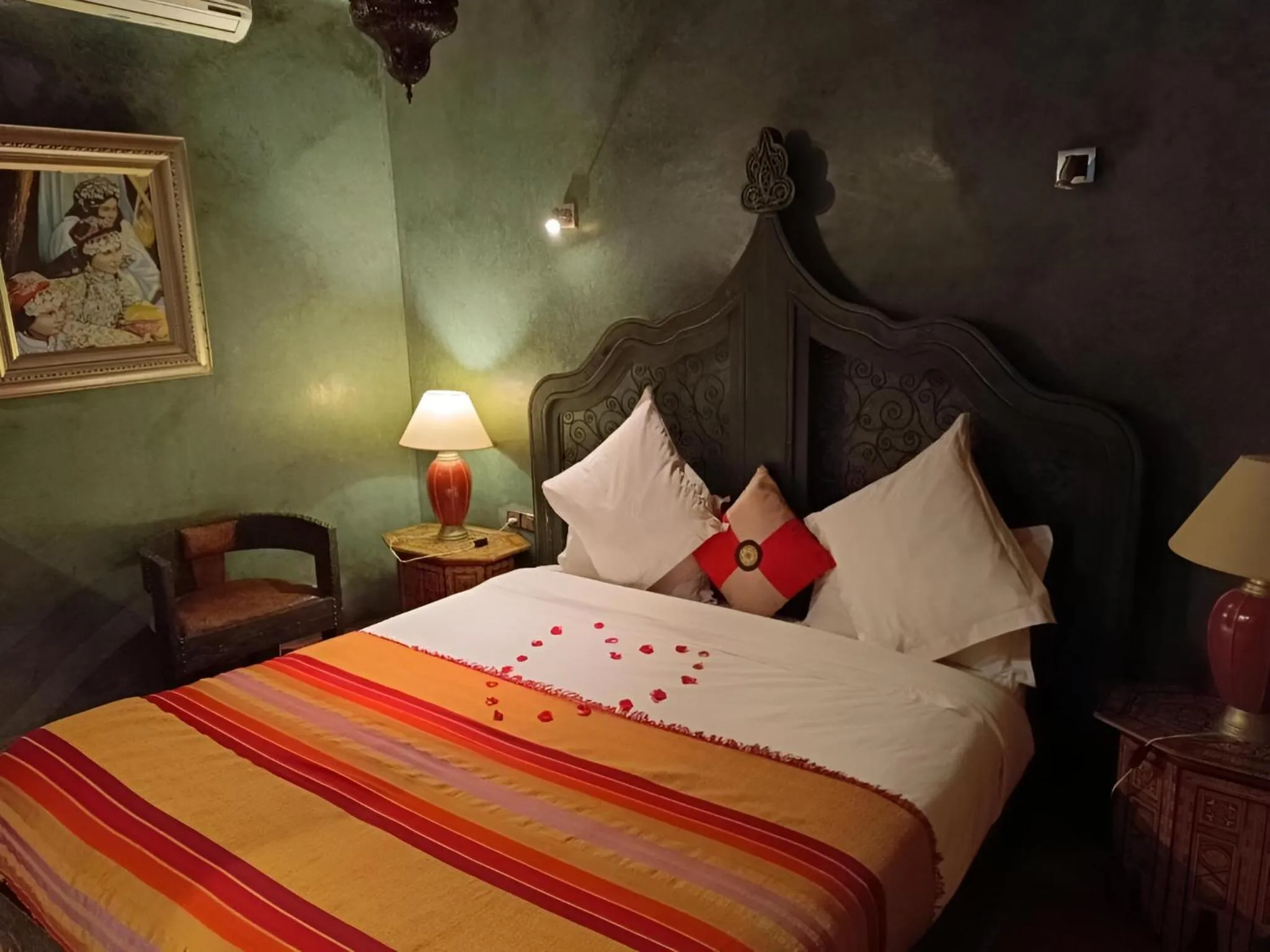 Bedroom, Bed in Riad Moullaoud