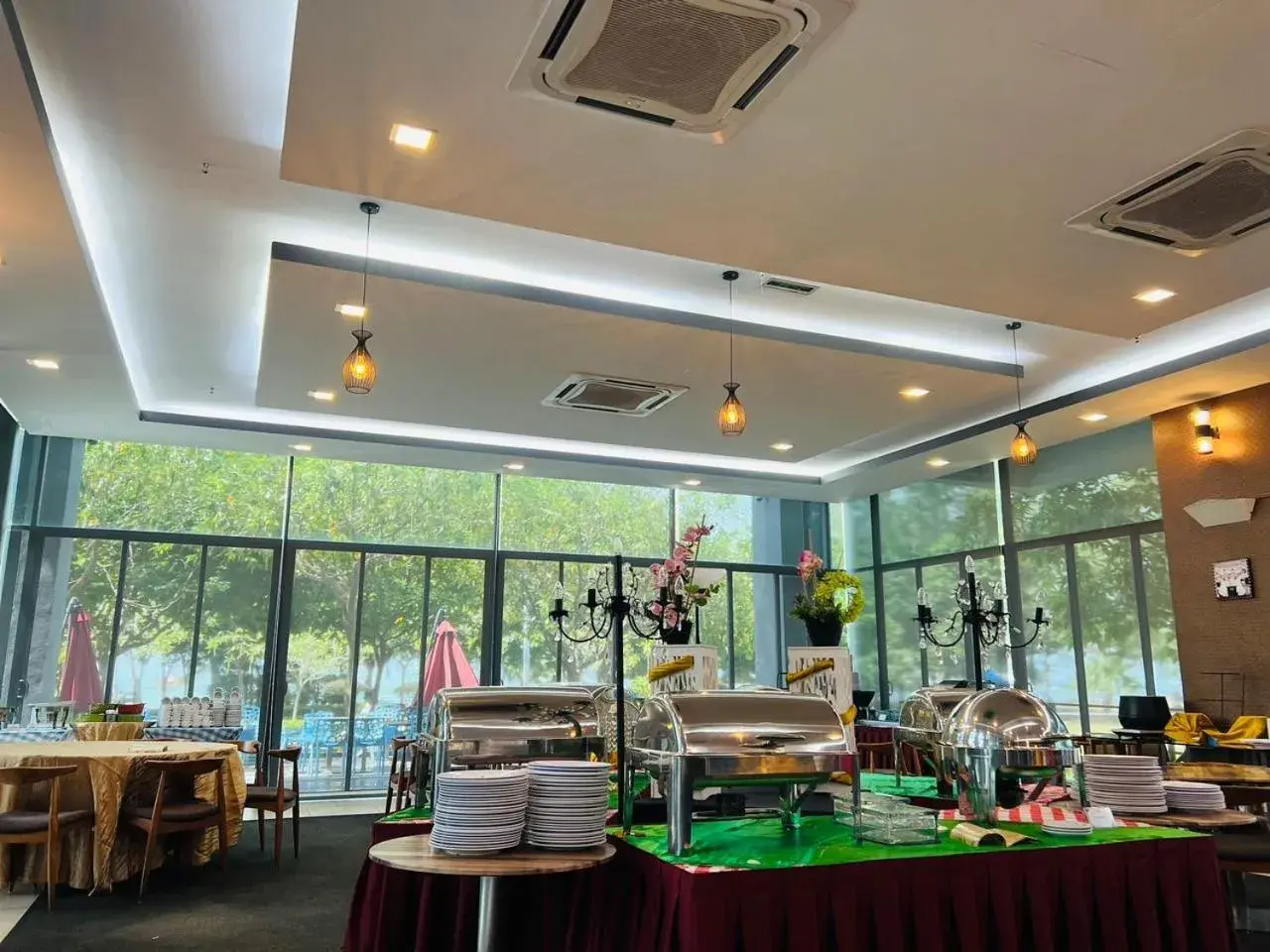 Restaurant/places to eat in D'Wharf Hotel & Serviced Residence Restaurant/places to eat in D'Wharf Hotel & Serviced Residence