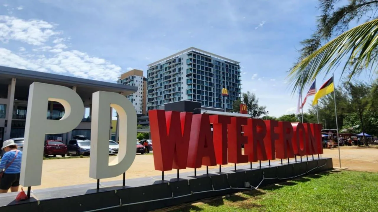 Property building in D'Wharf Hotel & Serviced Residence